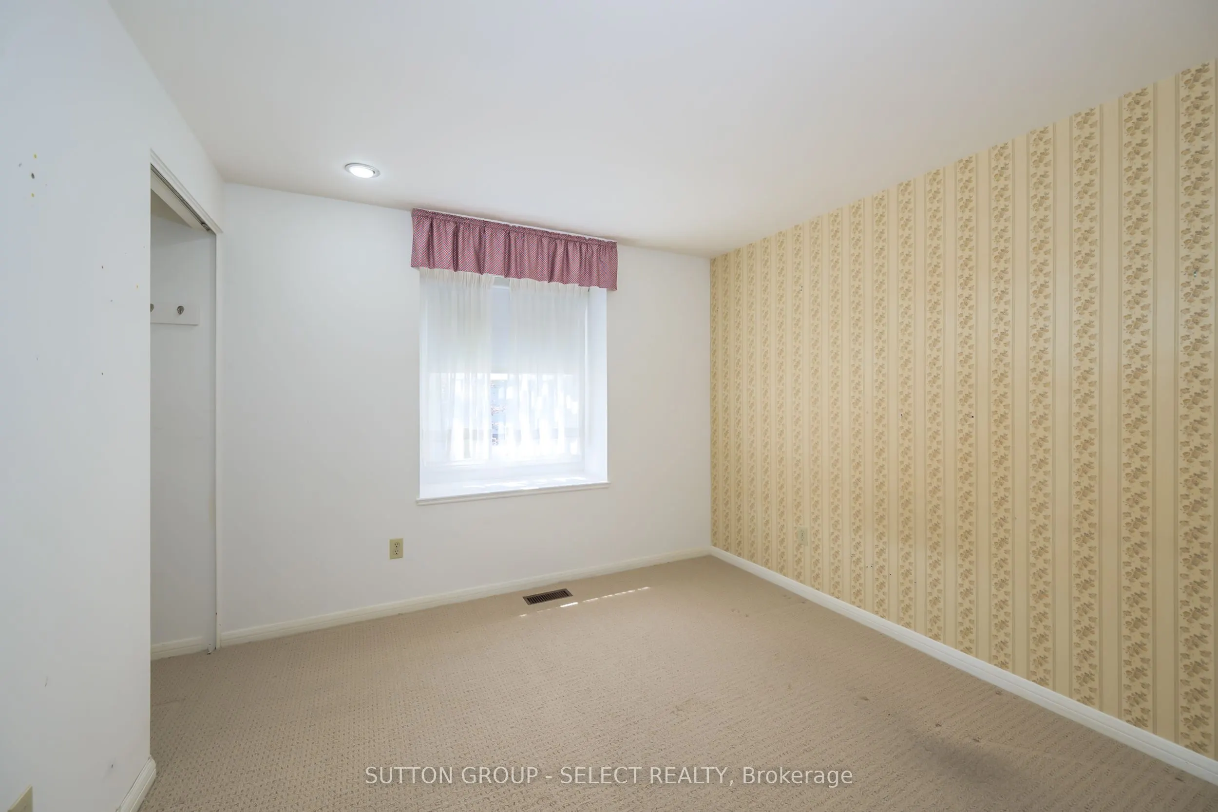 11 TANGLEWOOD Avenue