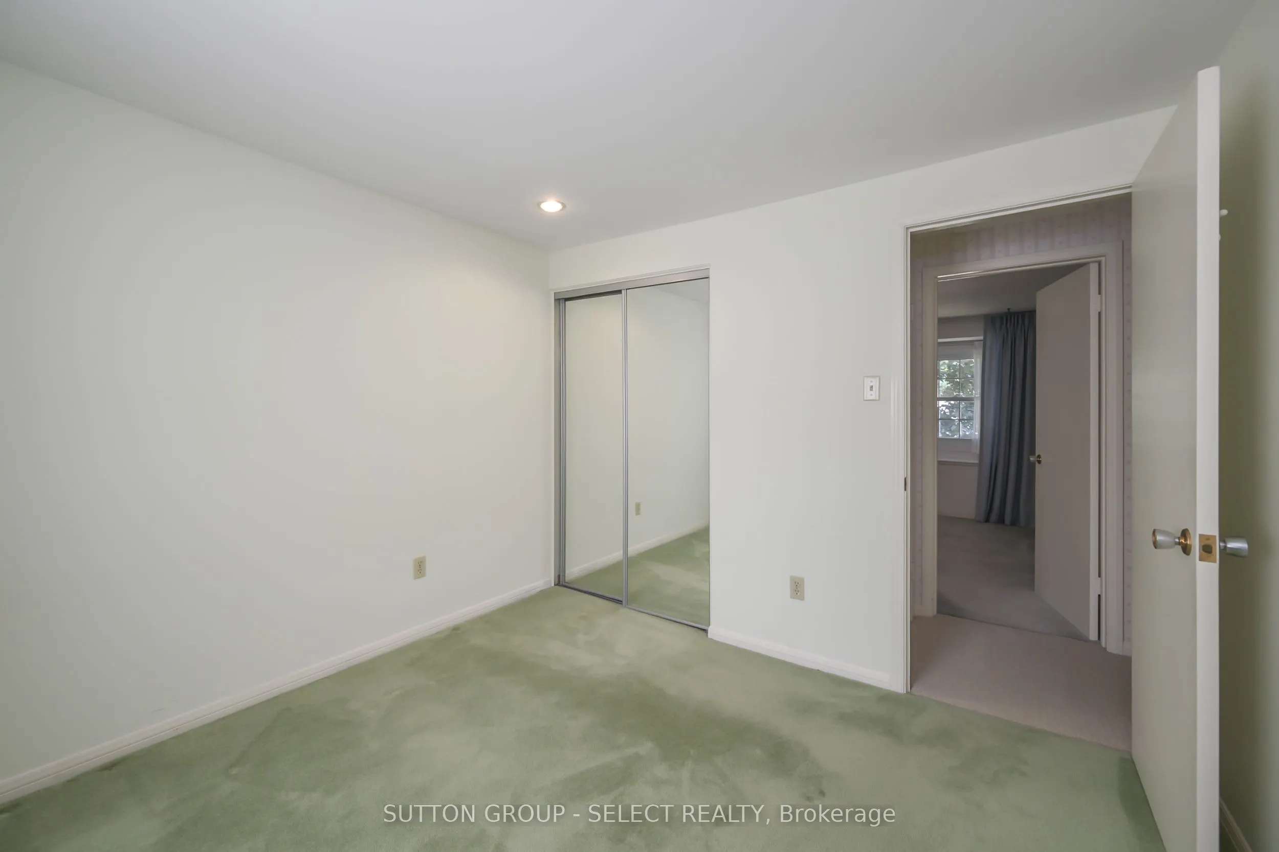 11 TANGLEWOOD Avenue