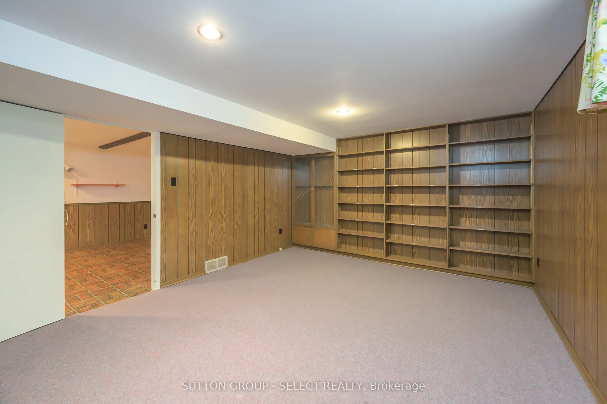 11 TANGLEWOOD Avenue