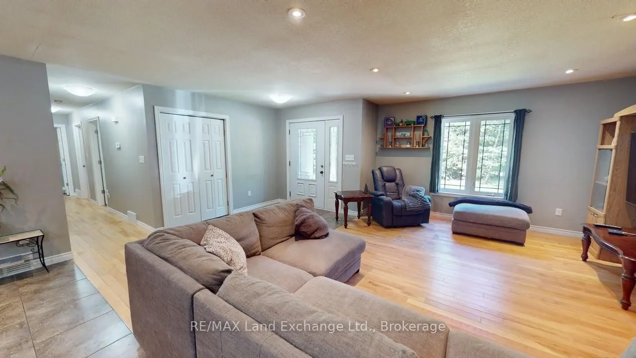 90806 Driftwood Beach Road
