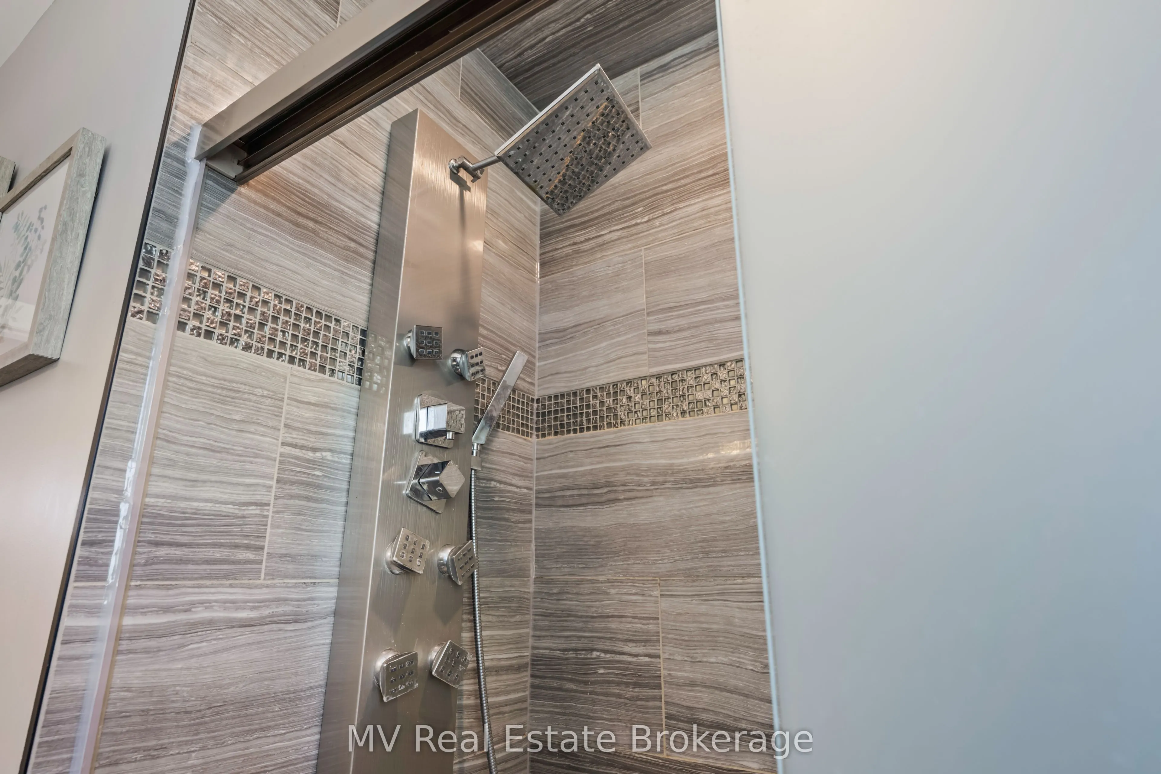 8378 Wellington Road 22
