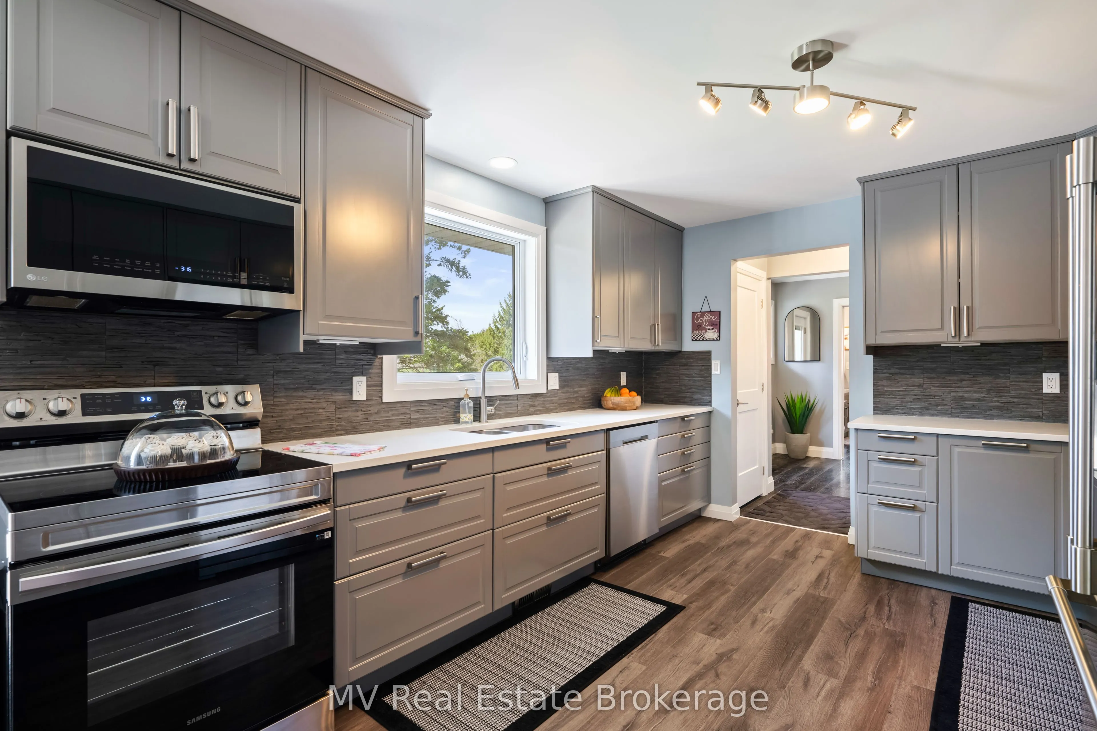 8378 Wellington Road 22