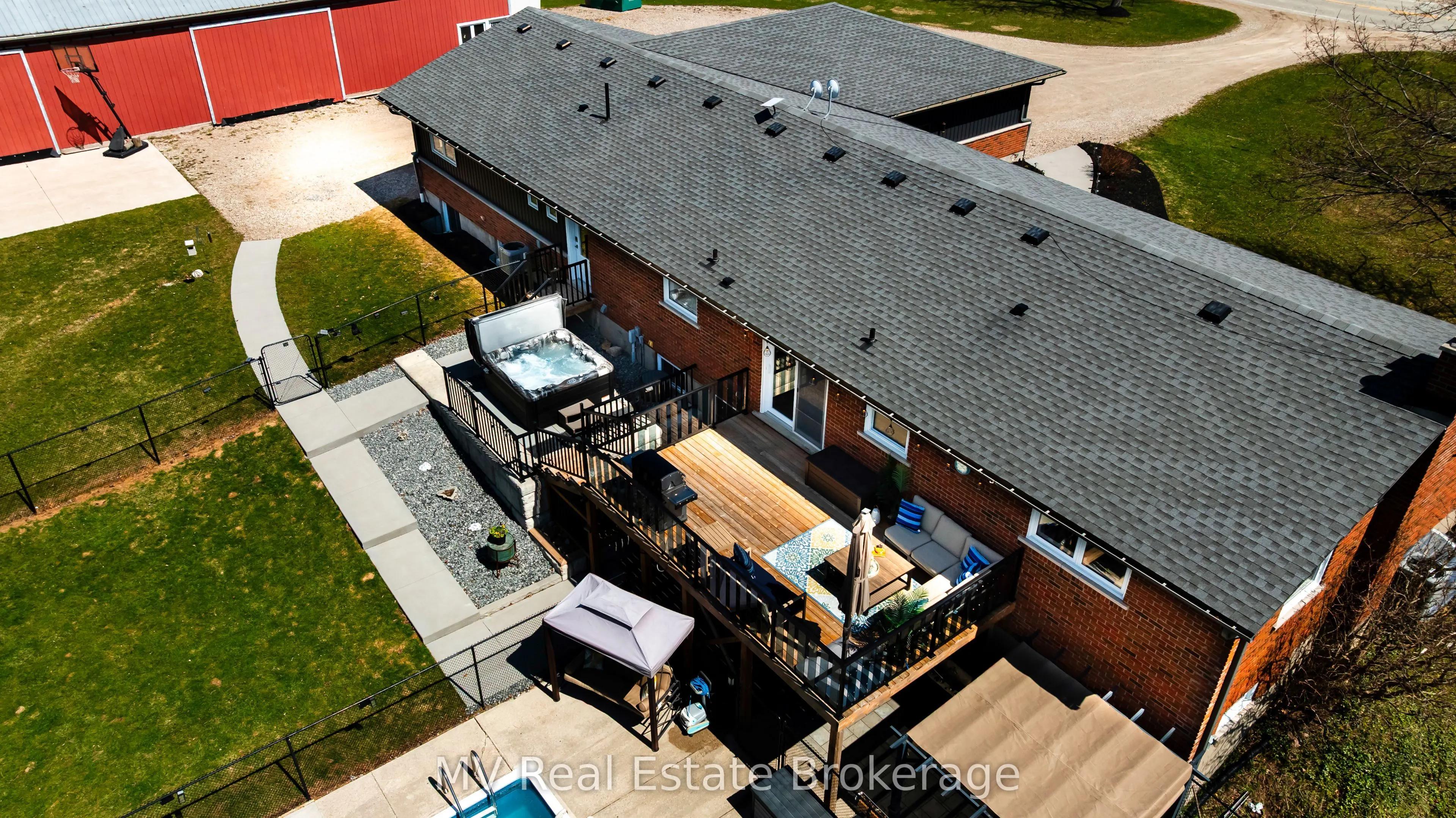 8378 Wellington Road 22