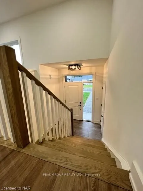 4598 Lee Avenue, ##UPPER