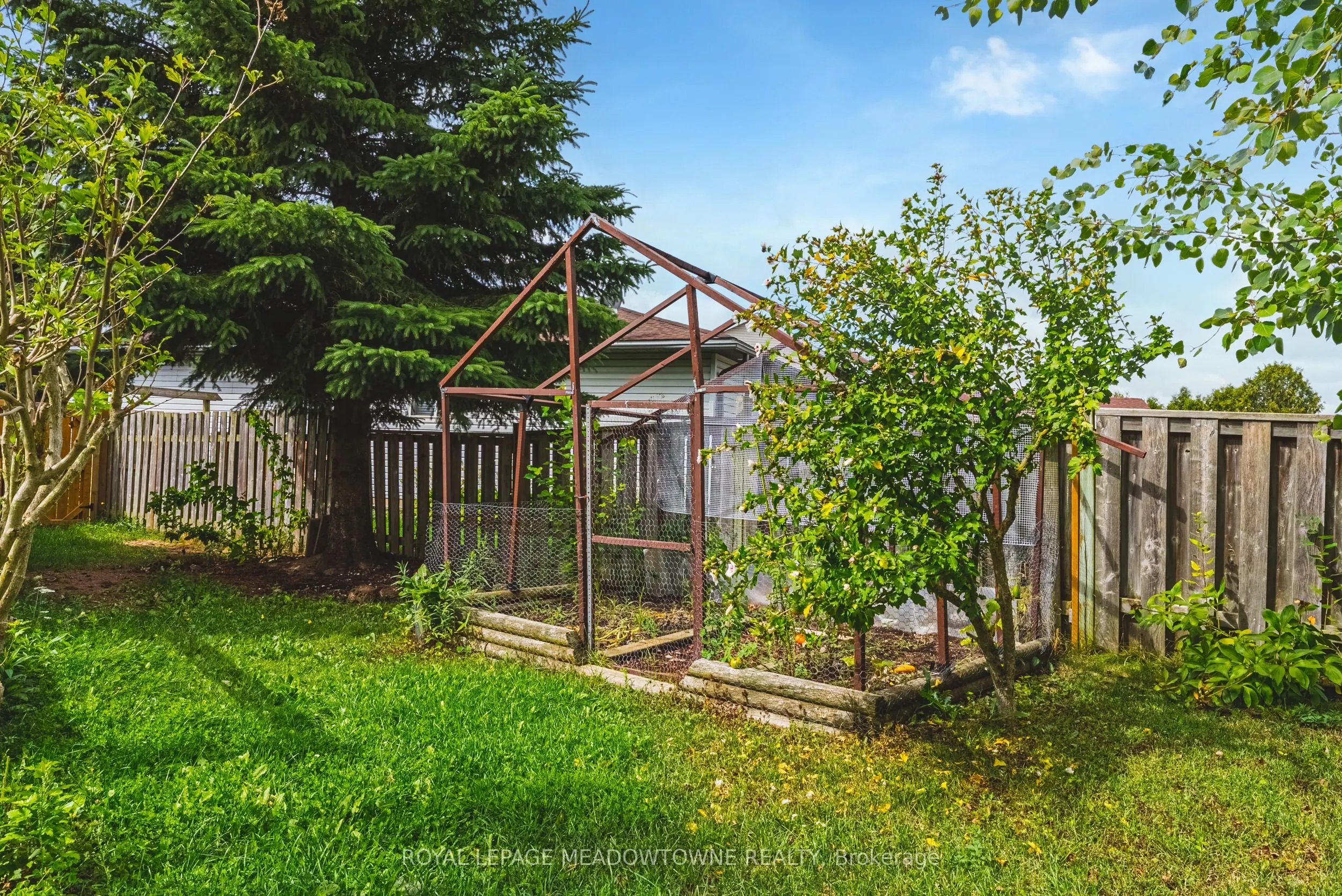 116 Dyer Court