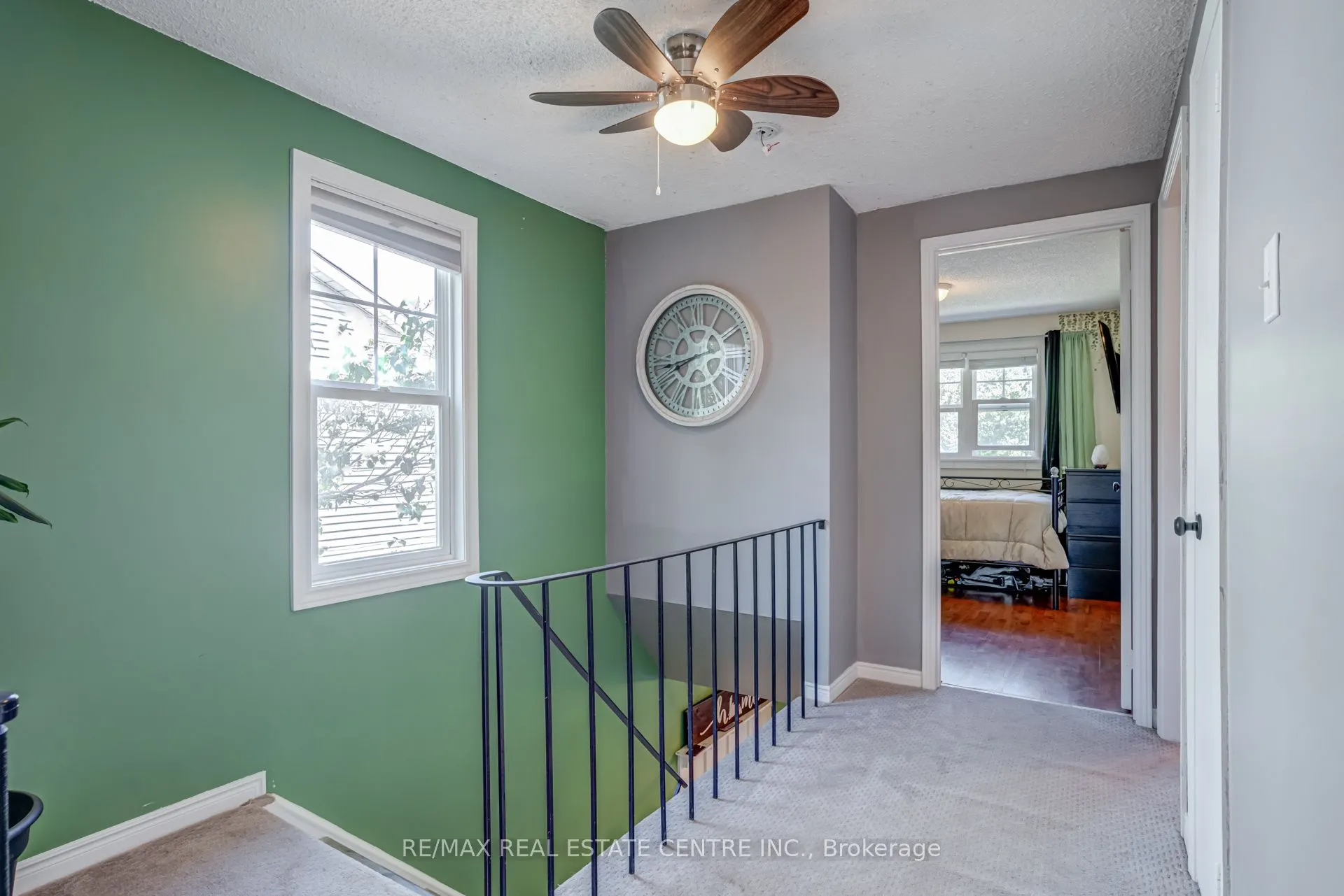 521 Pineview Gardens