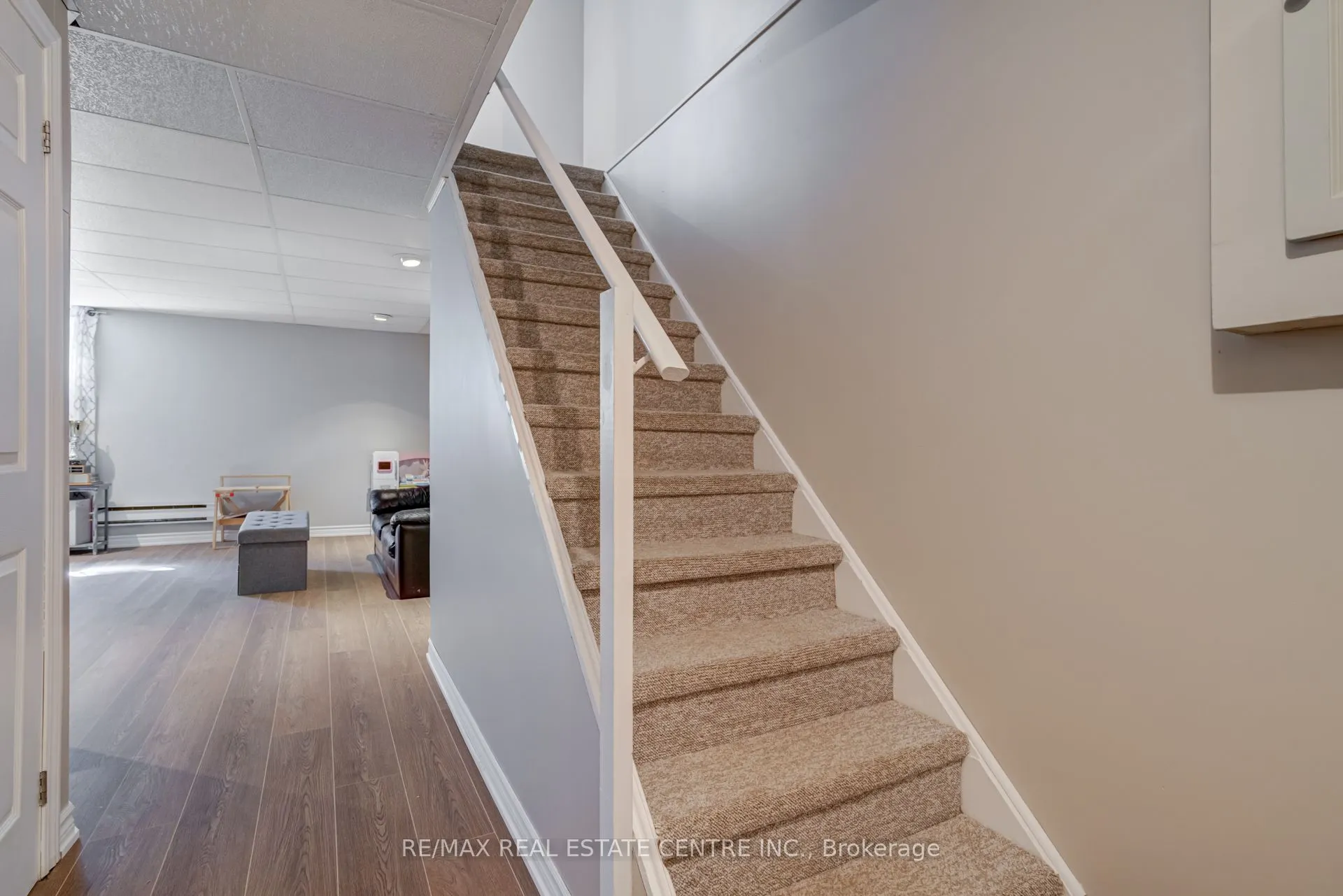 521 Pineview Gardens