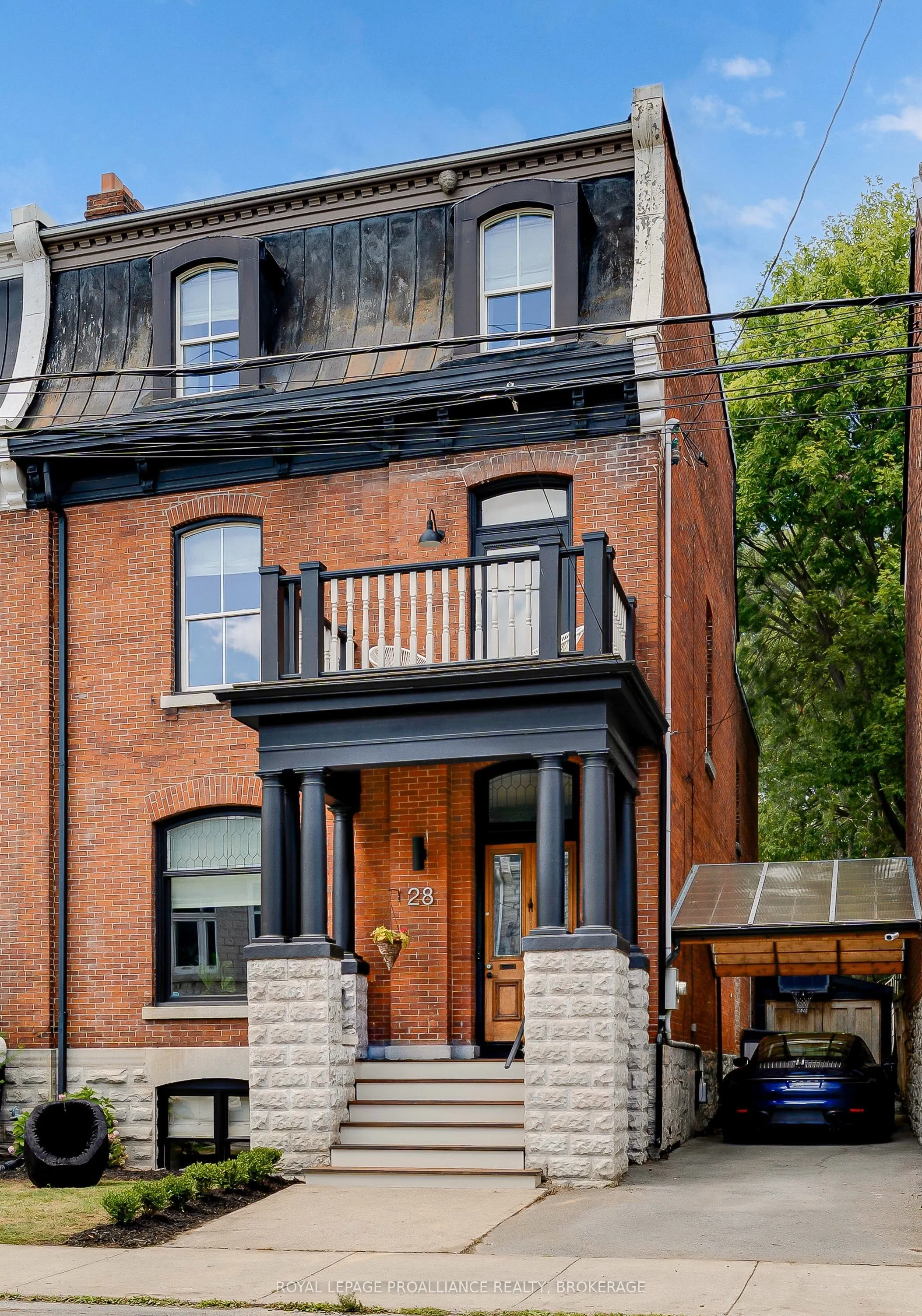 28 Wellington Street