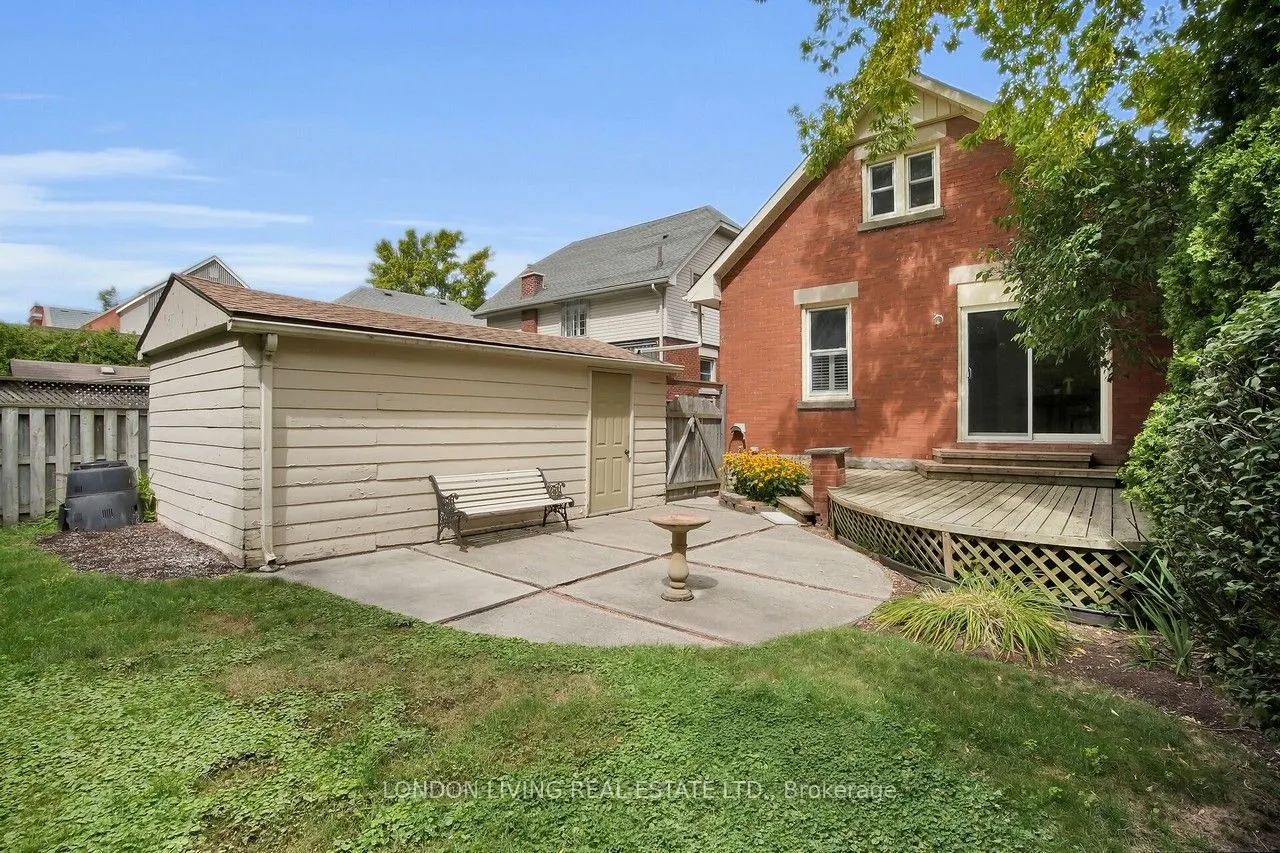111 Garfield Avenue