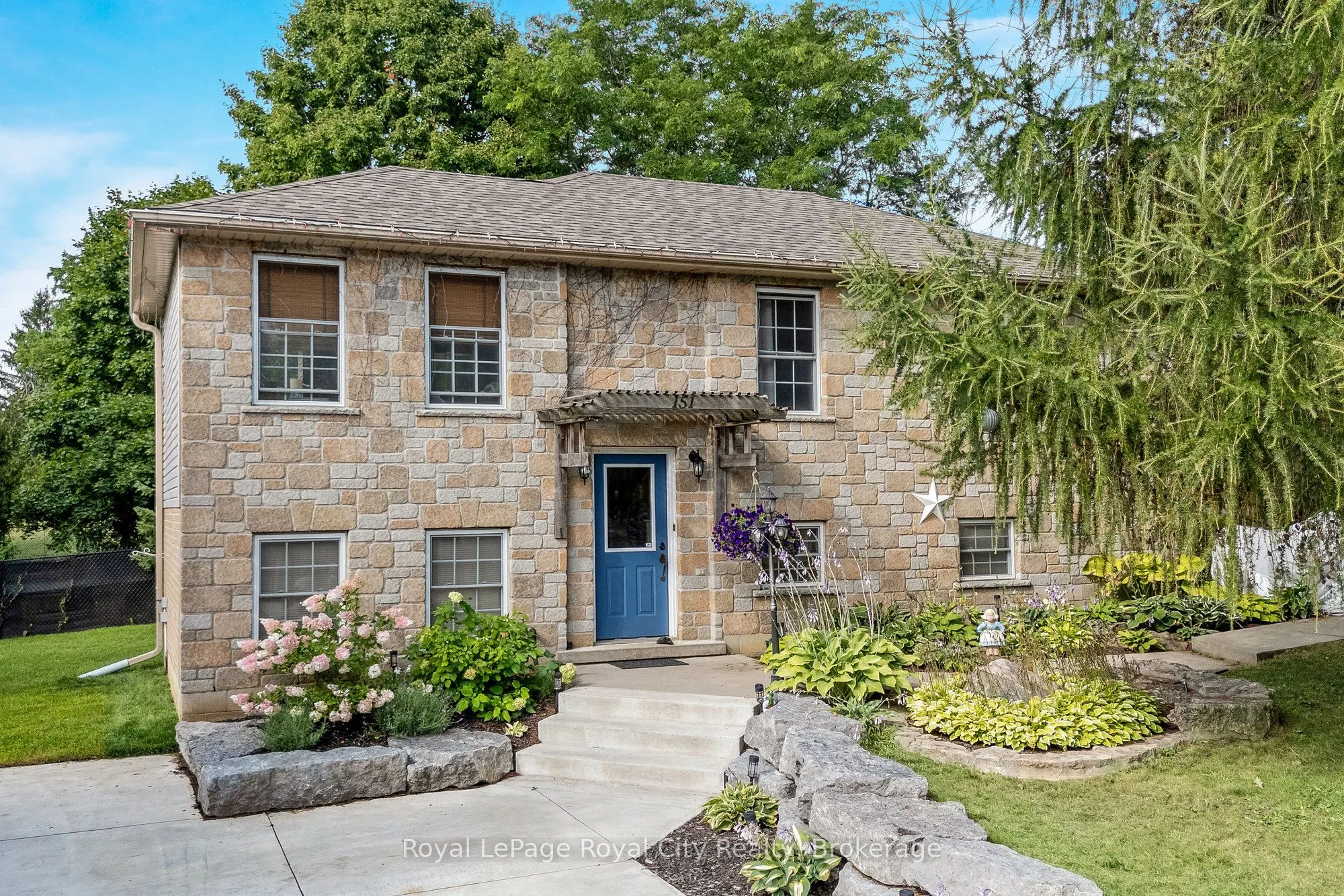 151 Queen Street