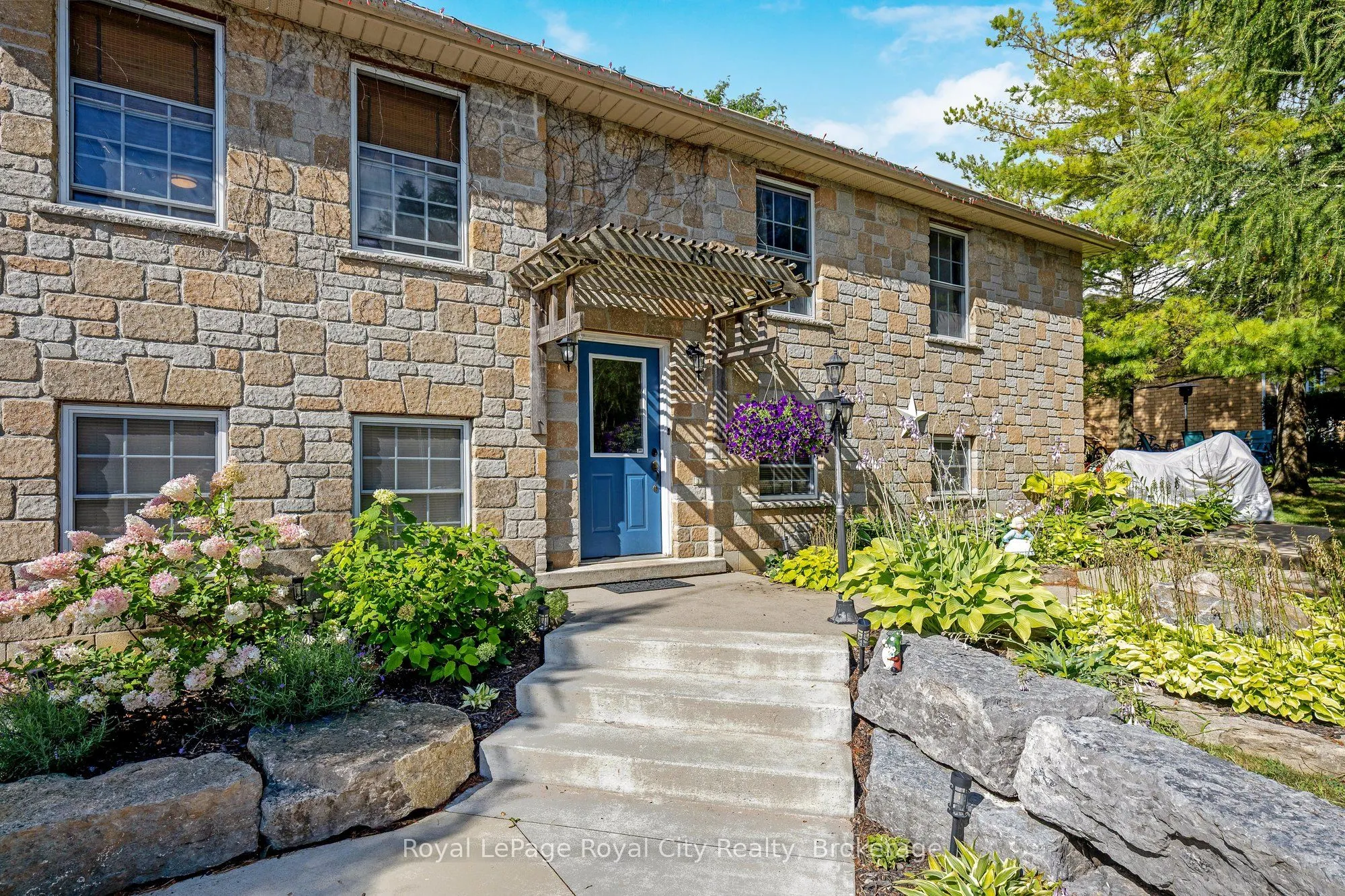 151 Queen Street
