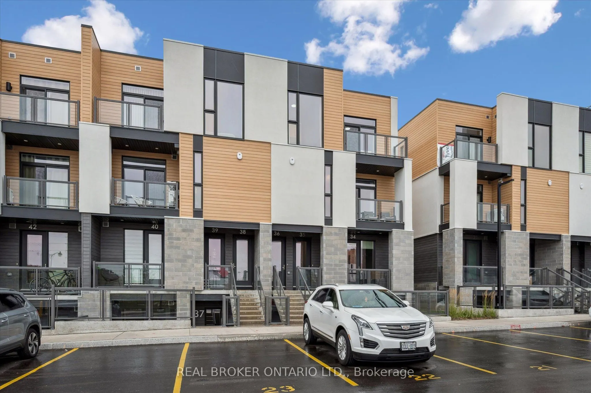 142 FOAMFLOWER Place, #35