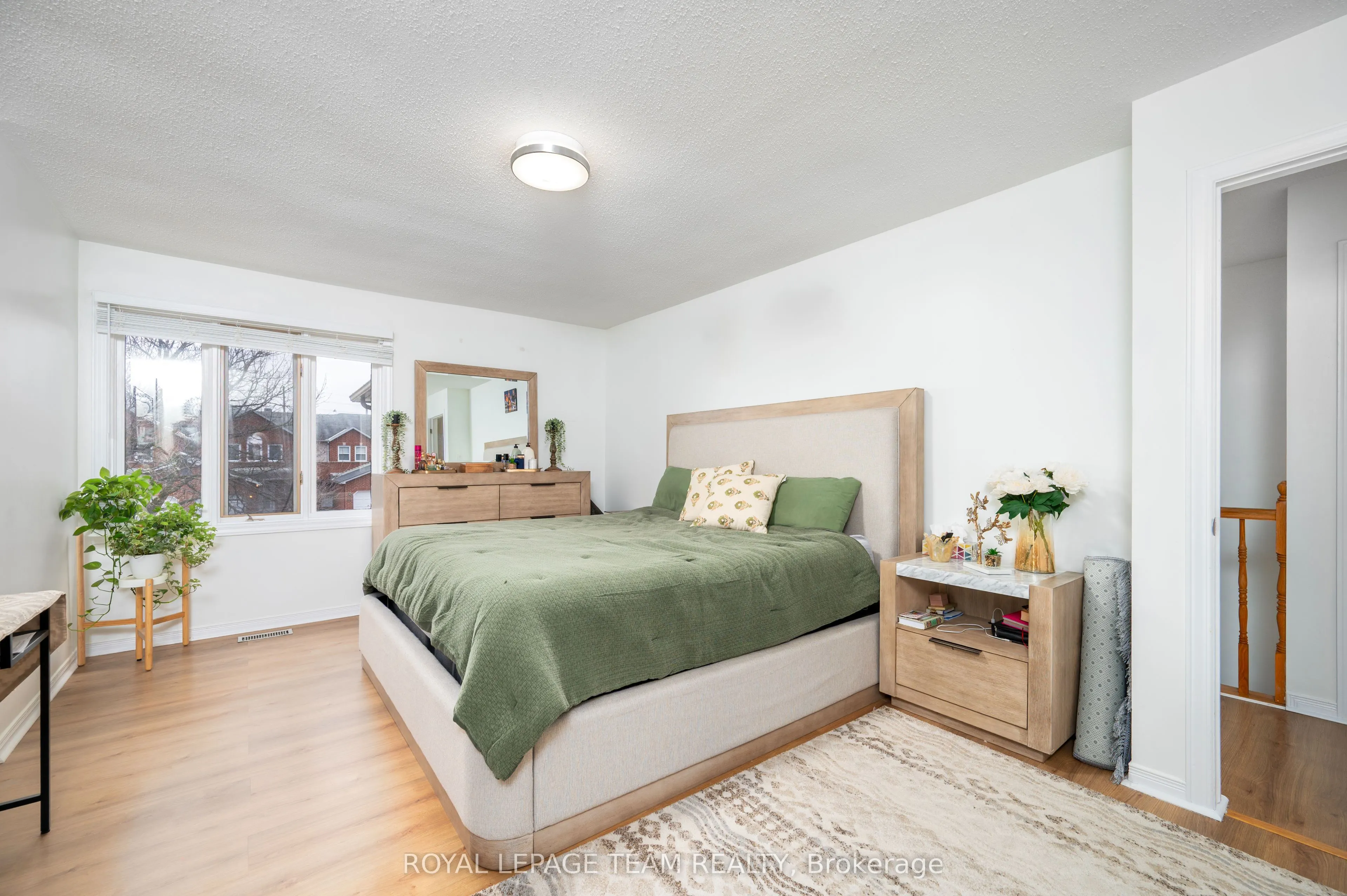 53 Havenhurst Crescent