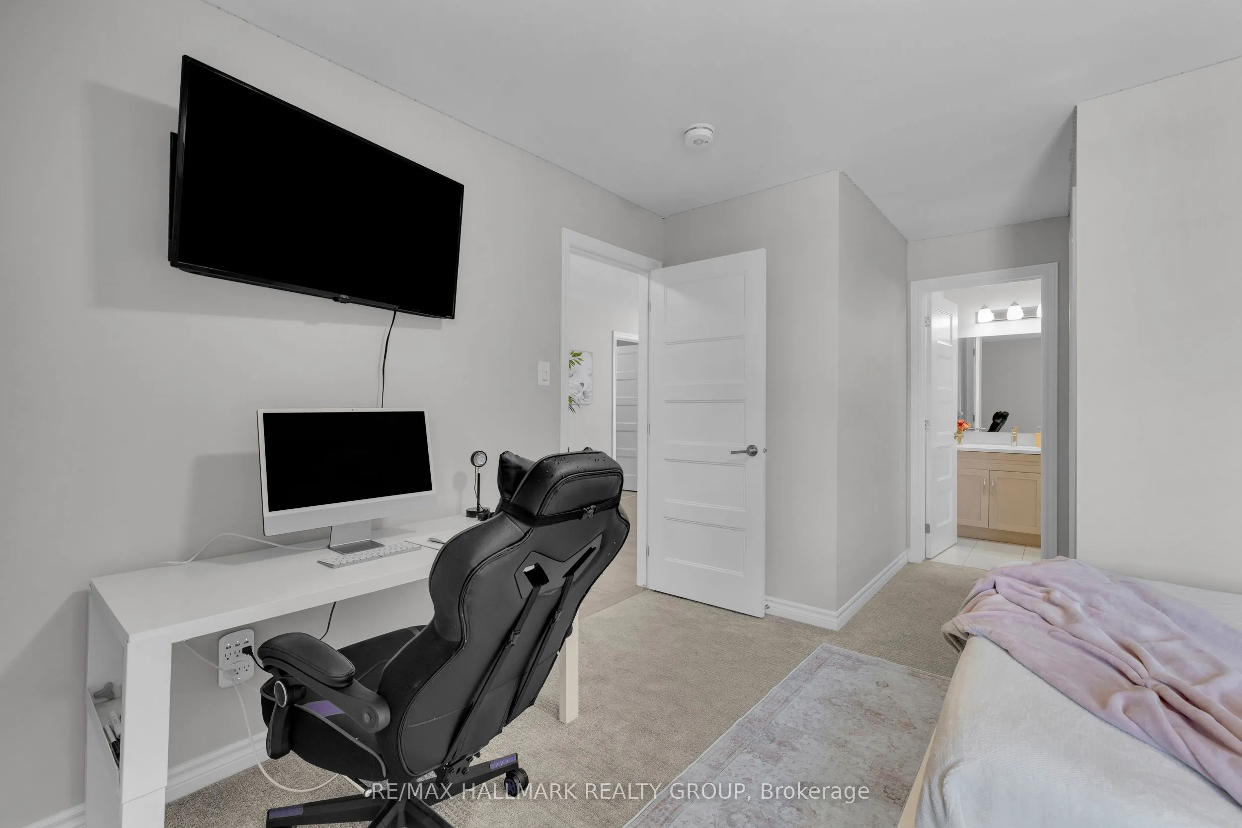 215 Blackhorse Drive