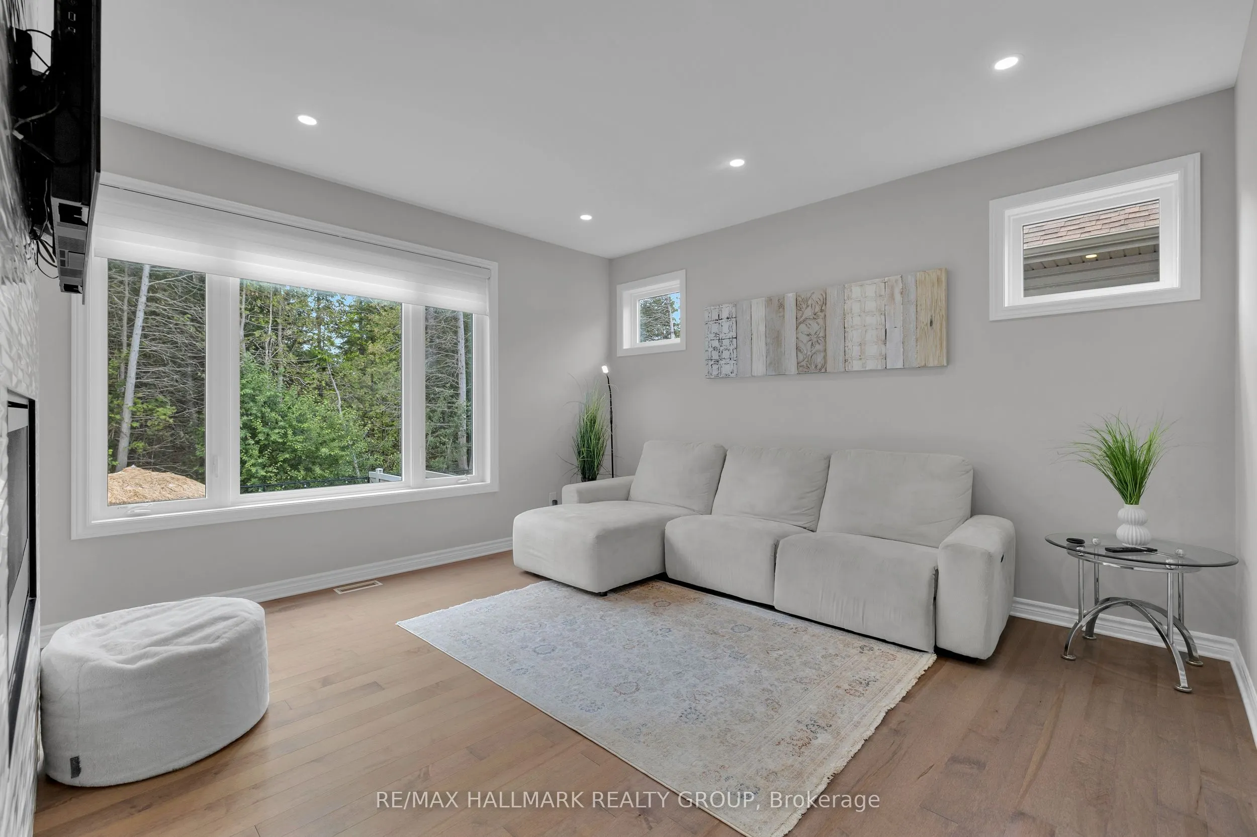 215 Blackhorse Drive