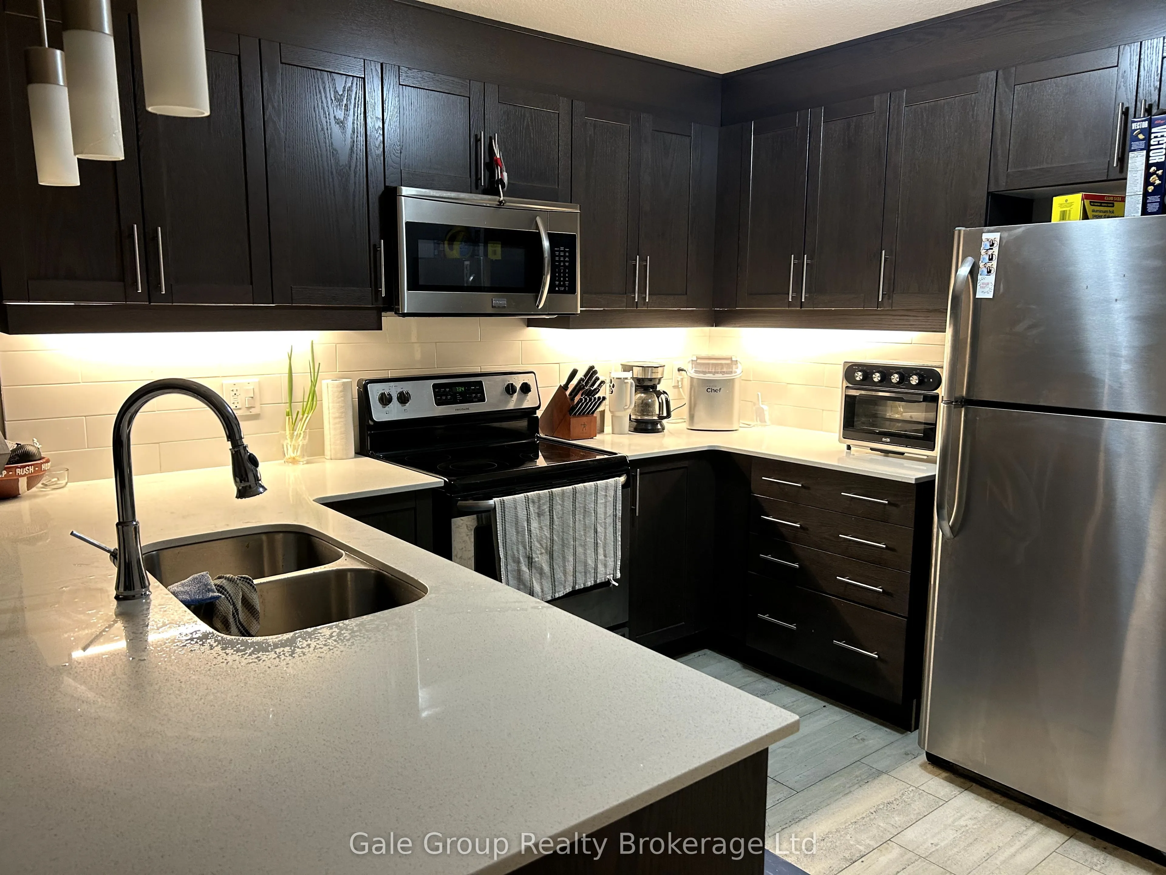 34 Brock Street, #203