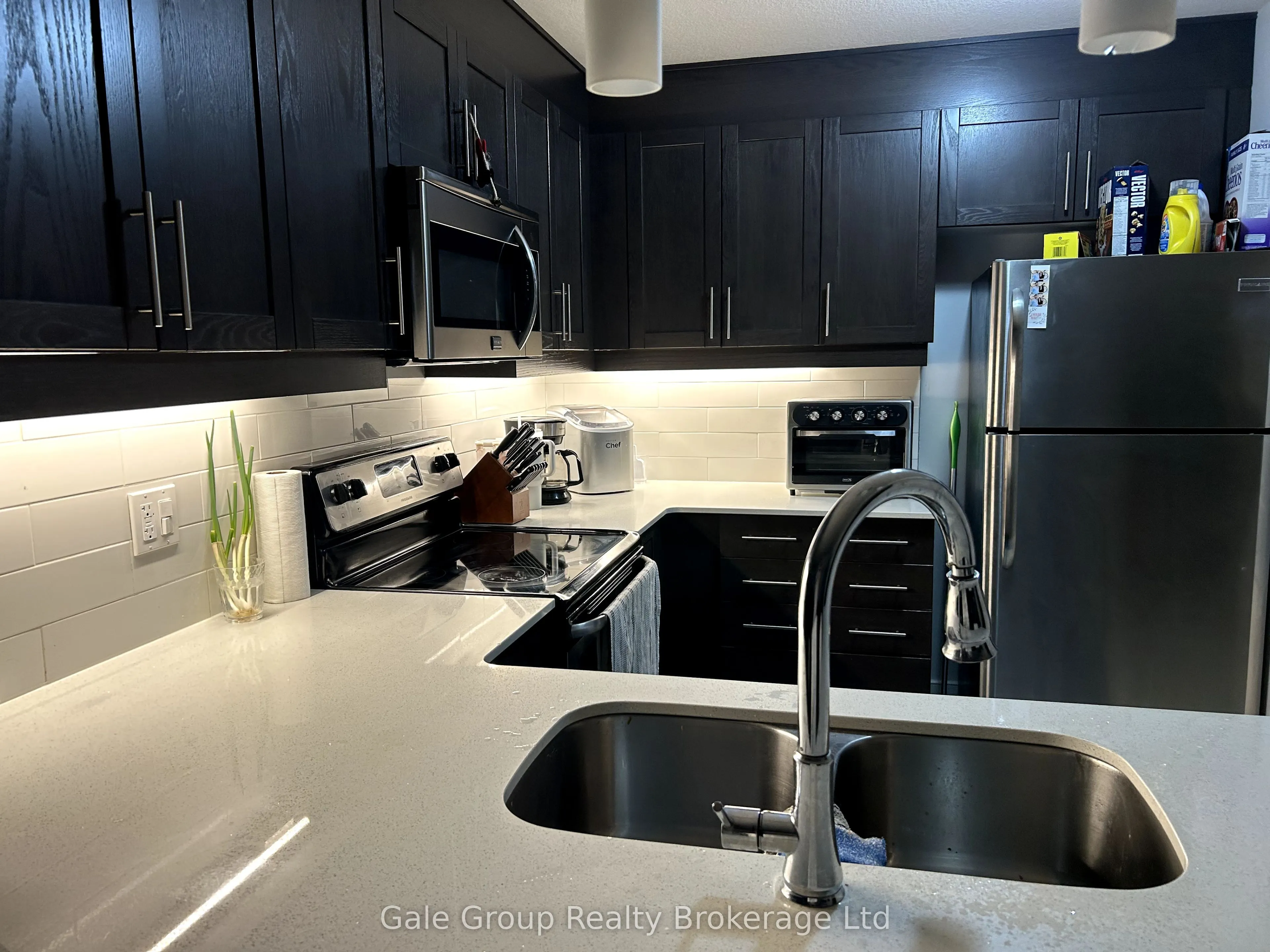 34 Brock Street, #203