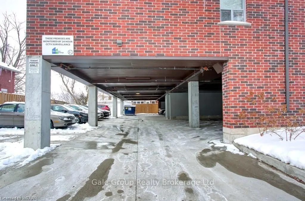 34 Brock Street, #203