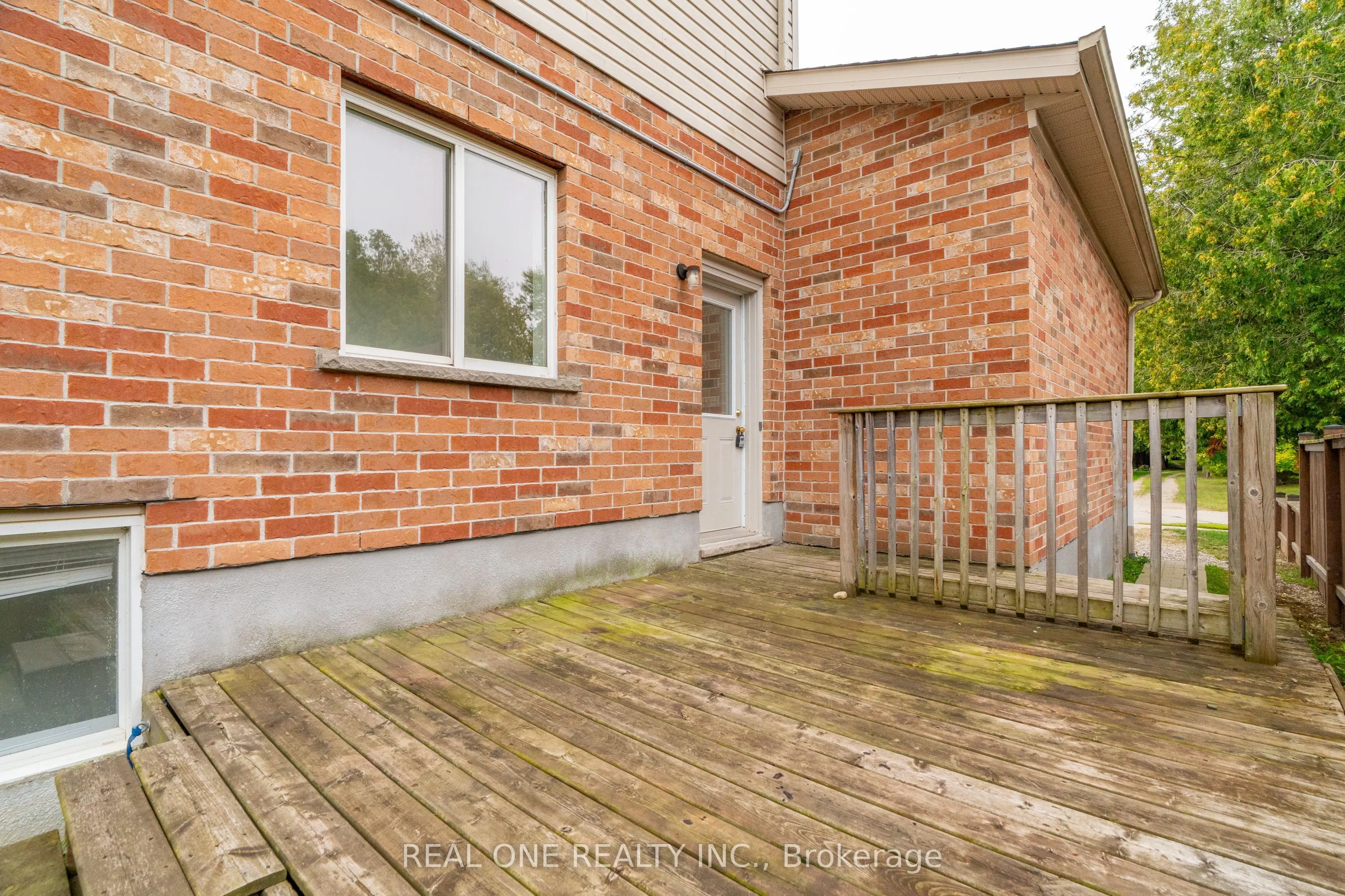 128 Dawn Avenue, #Basement
