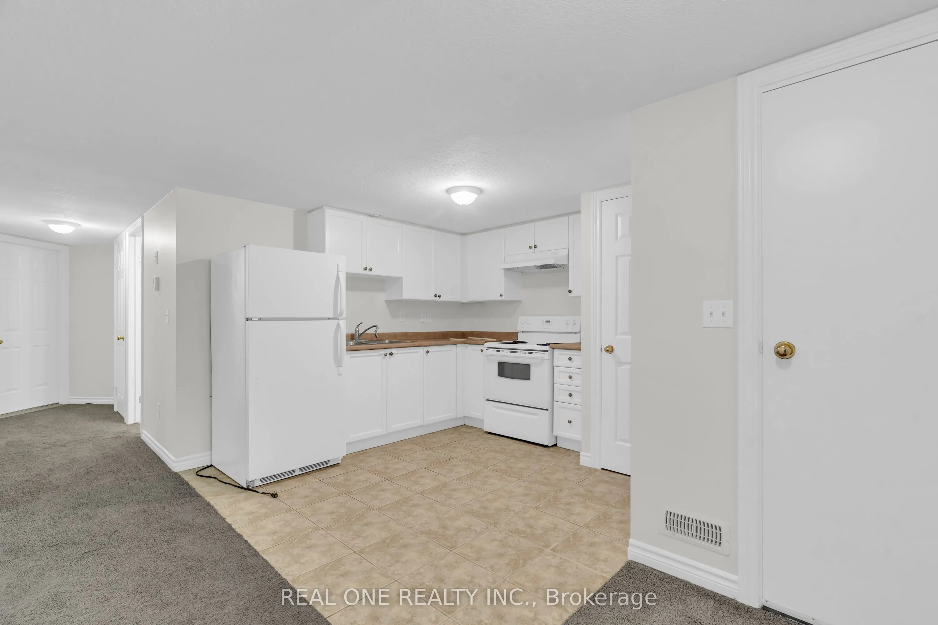 128 Dawn Avenue, #Basement