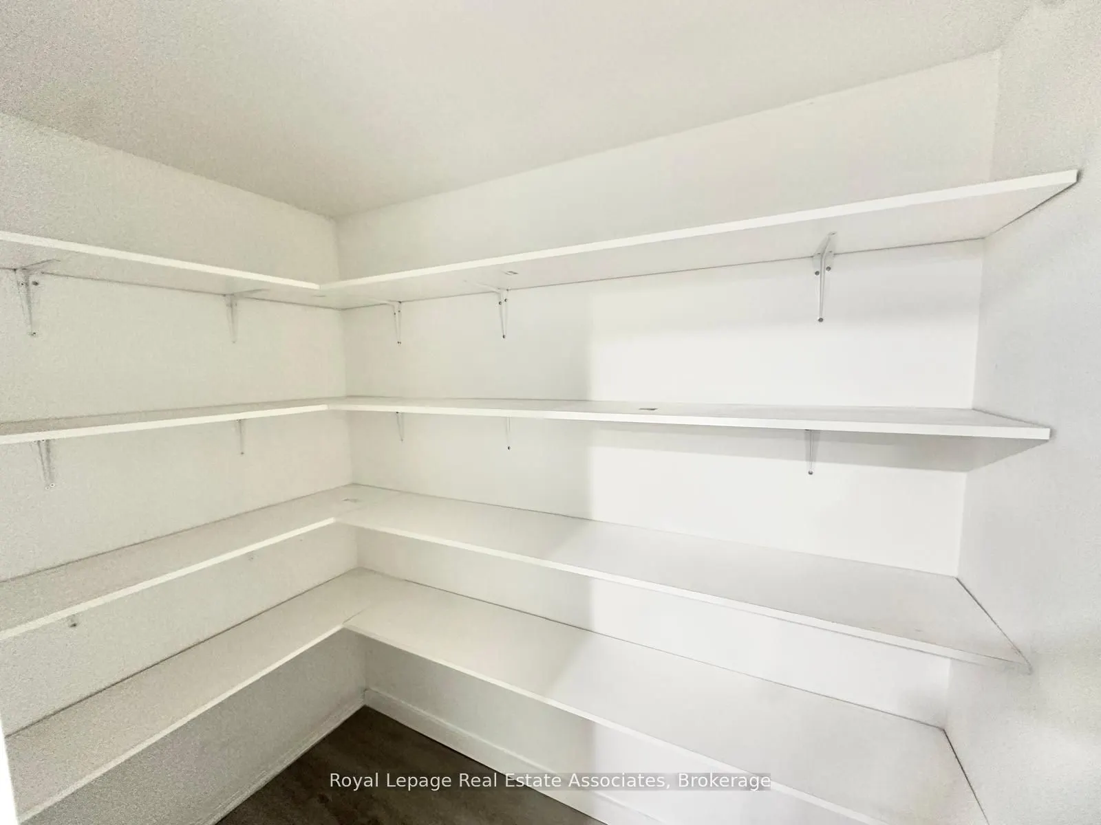377 Jackson Street W, #Lower