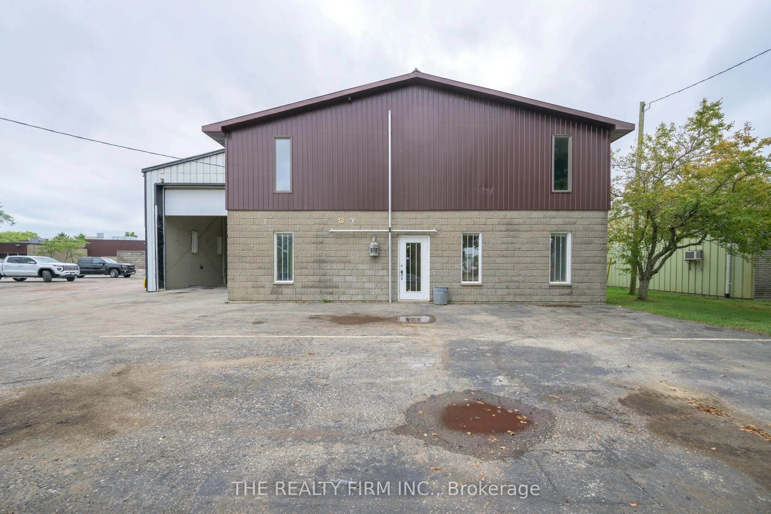 9 Barrie Boulevard