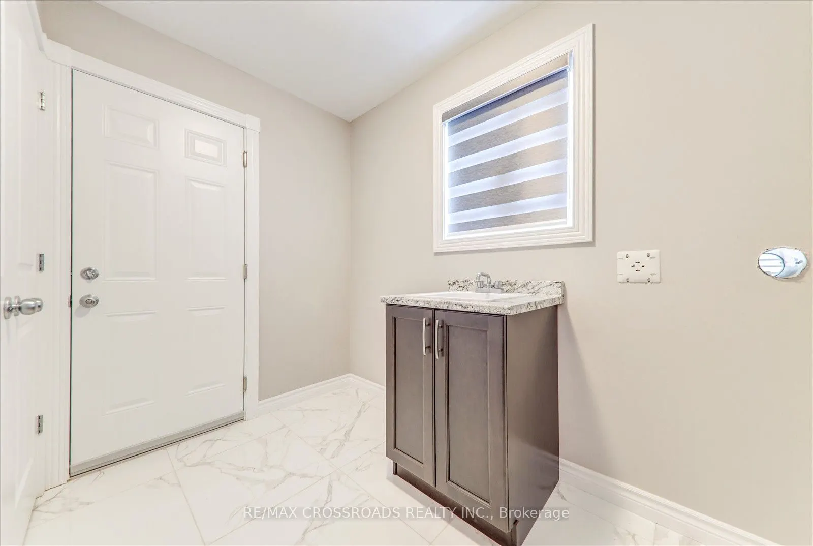 21 Maryann Lane