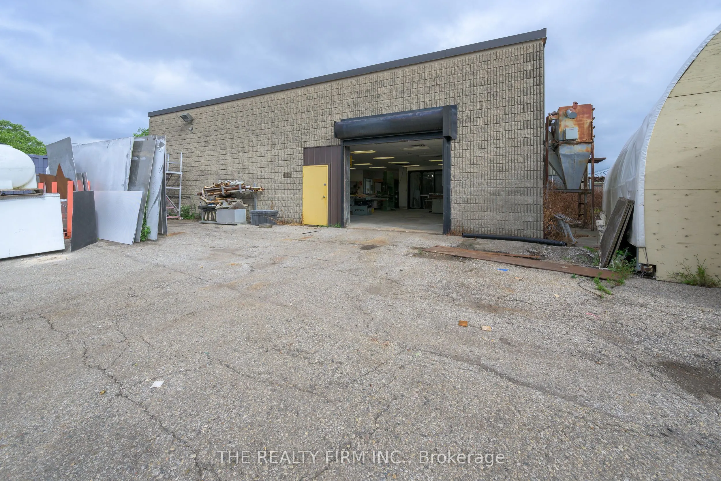 11 Barrie Boulevard