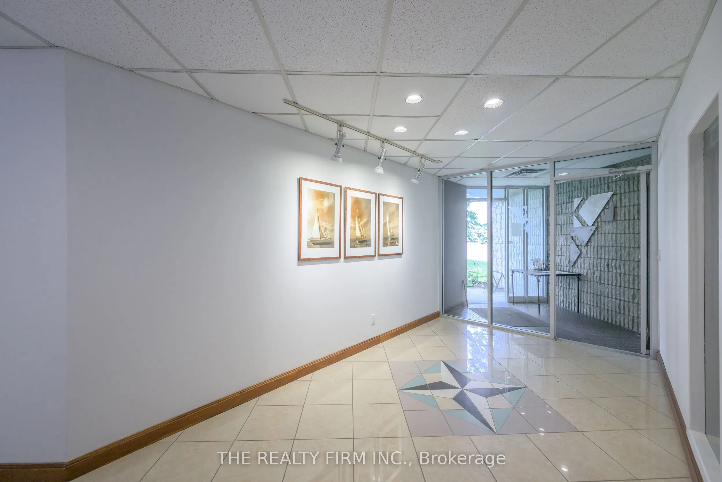 11 Barrie Boulevard