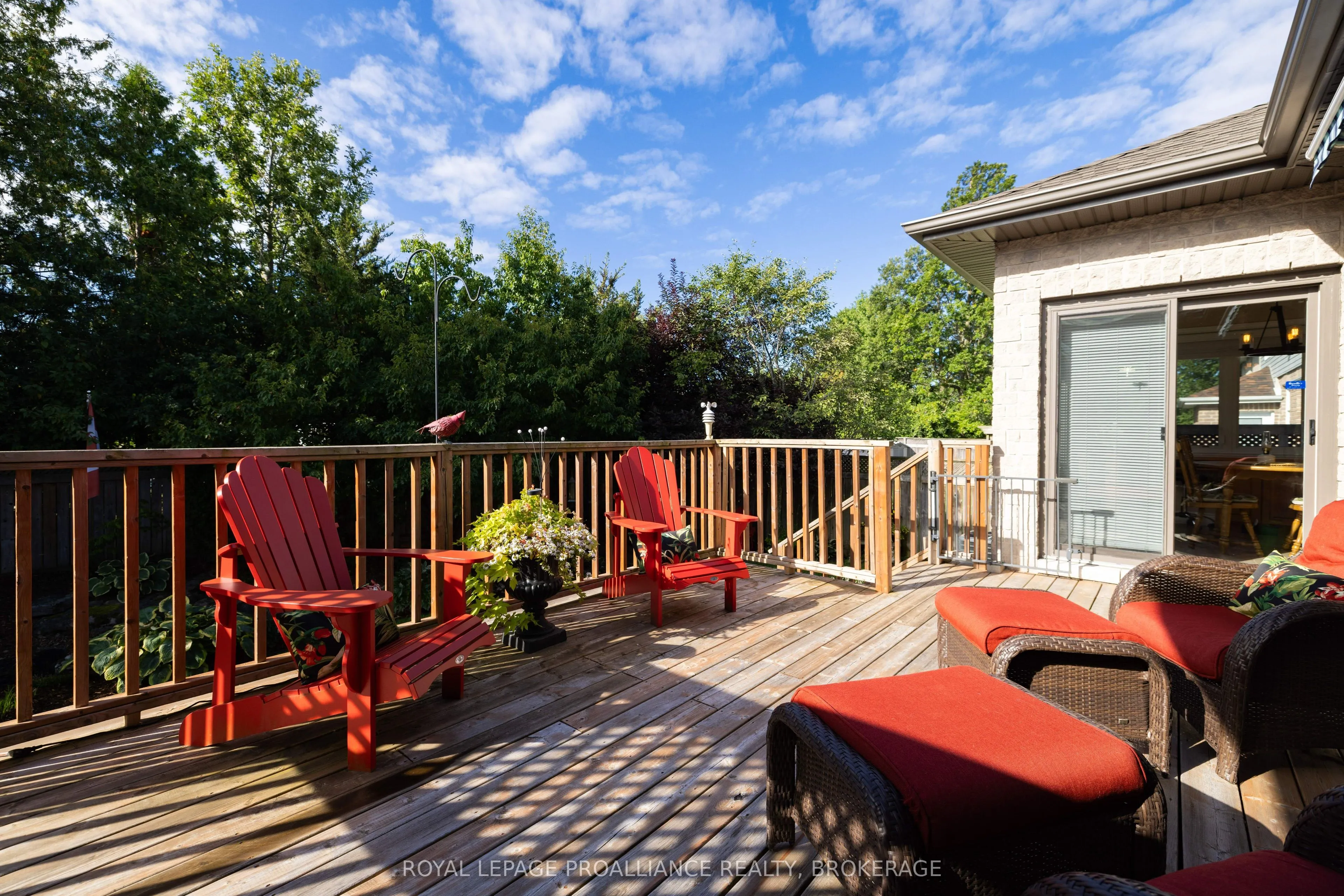 387 Honeywood Avenue