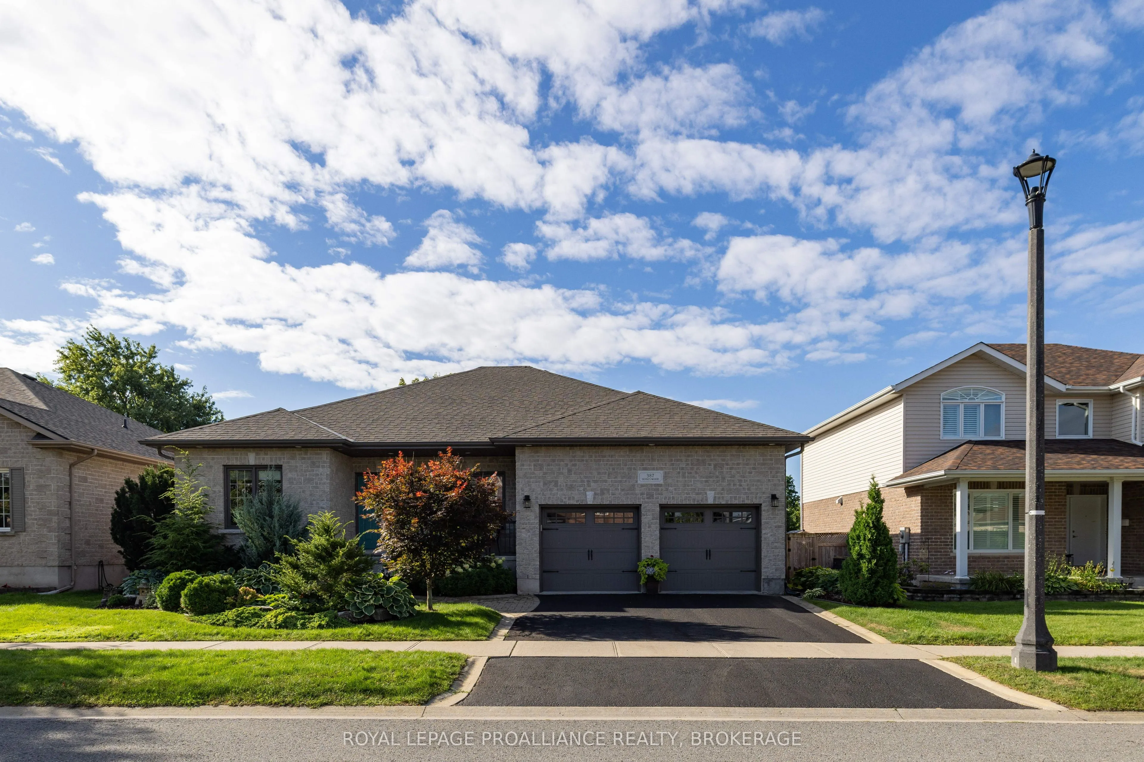 387 Honeywood Avenue