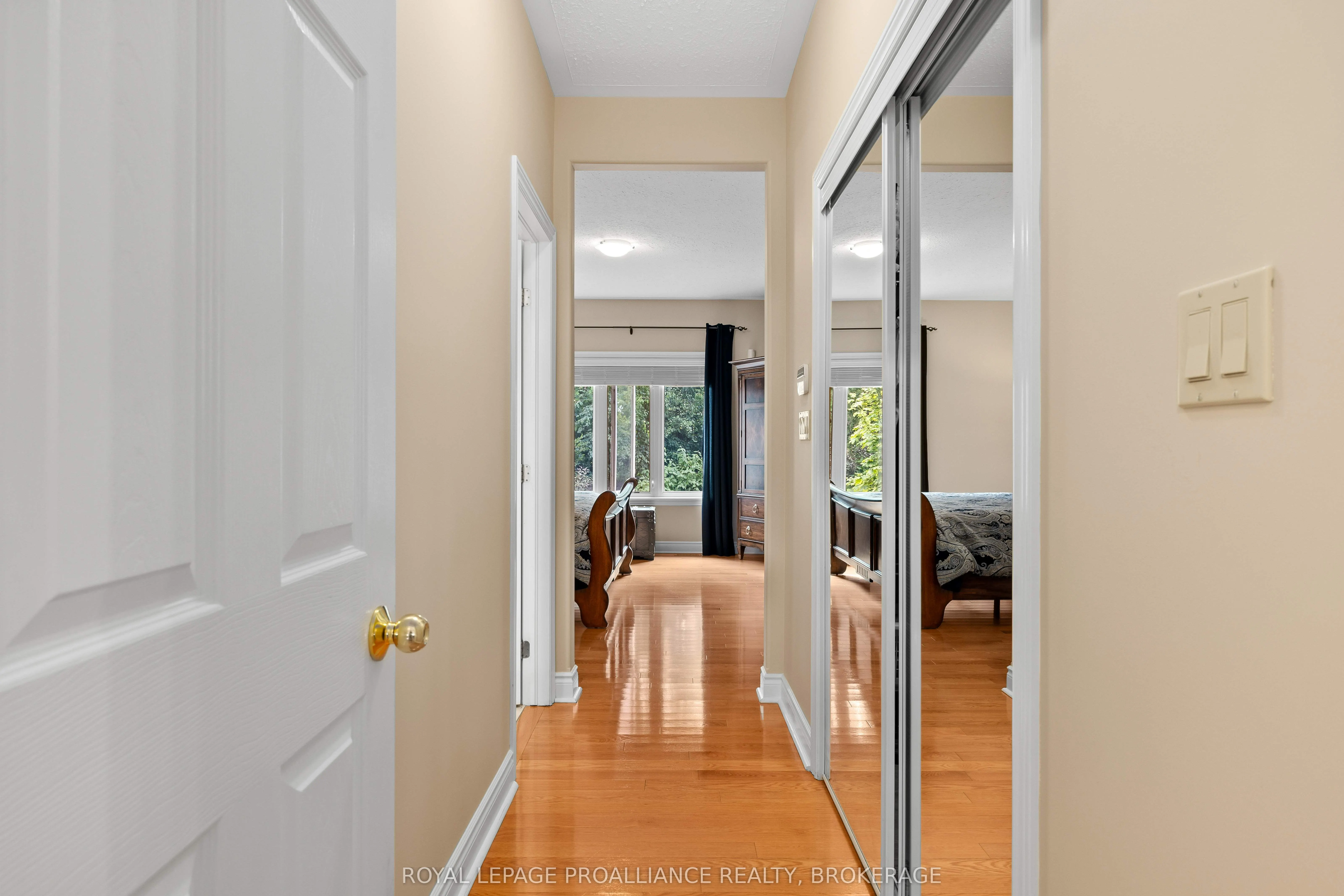 387 Honeywood Avenue