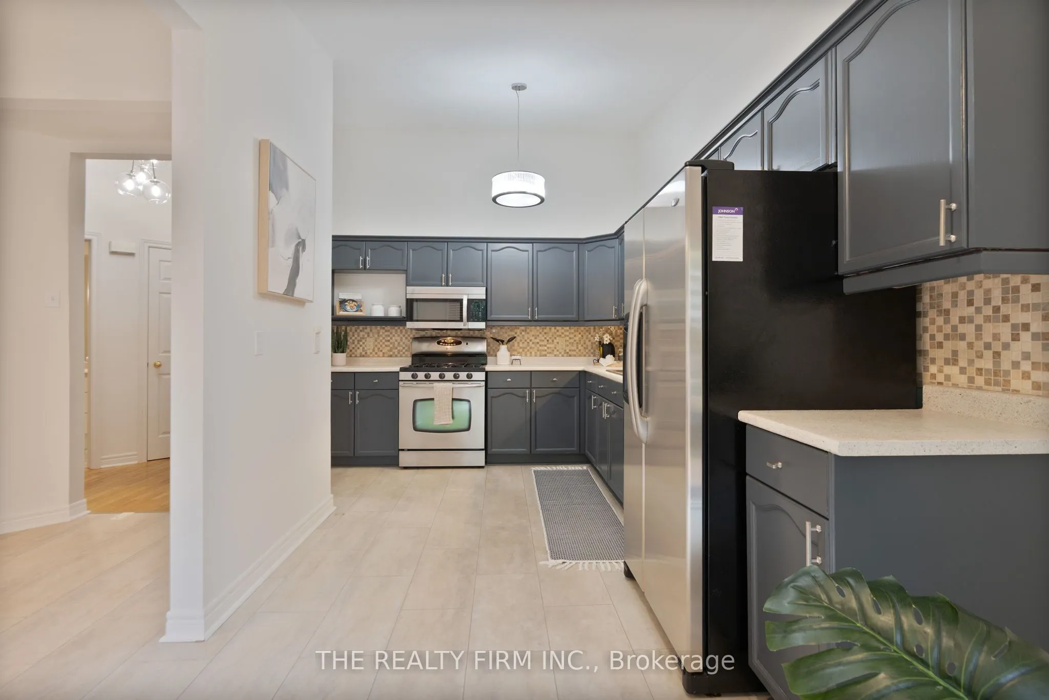 1241 Hamilton Road, #7