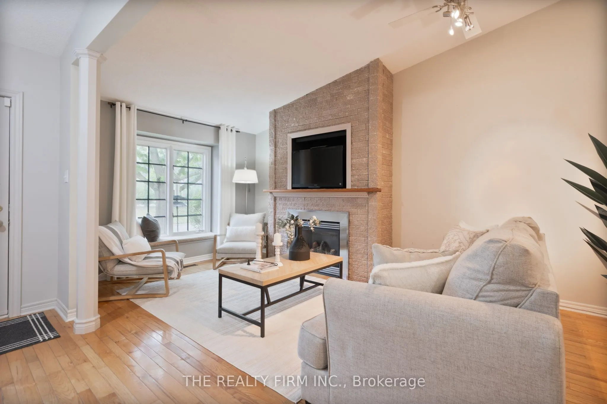 1241 Hamilton Road, #7