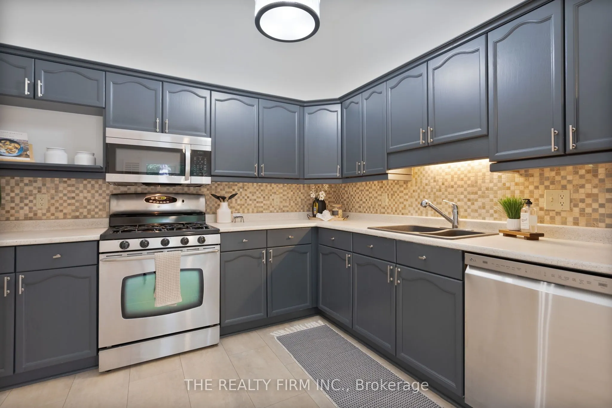 1241 Hamilton Road, #7