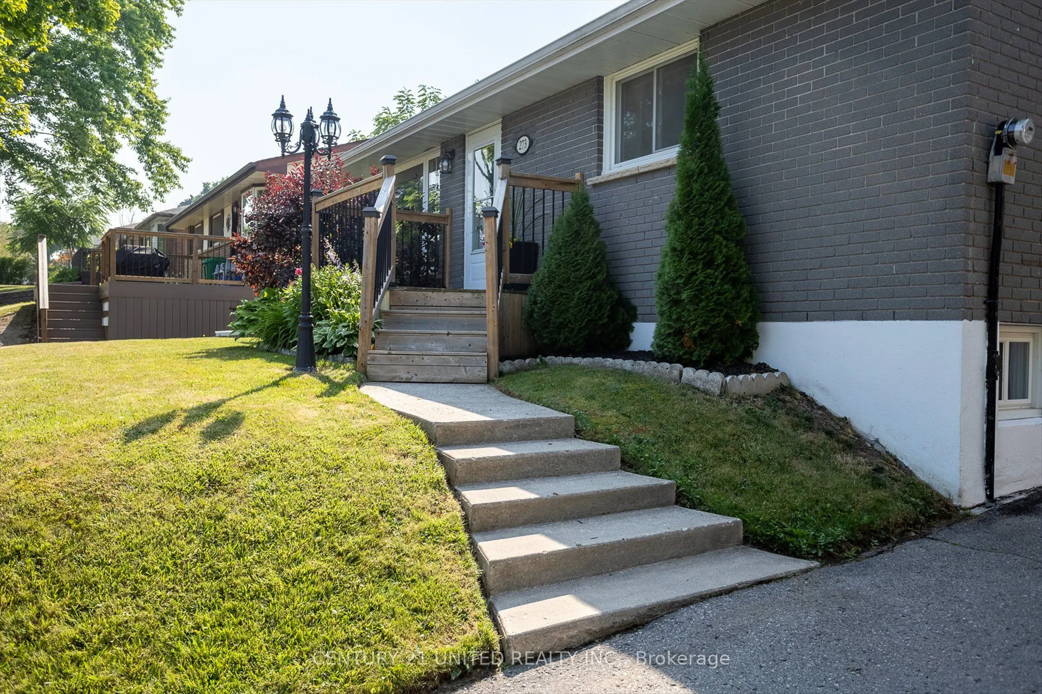 273 Riverview Heights