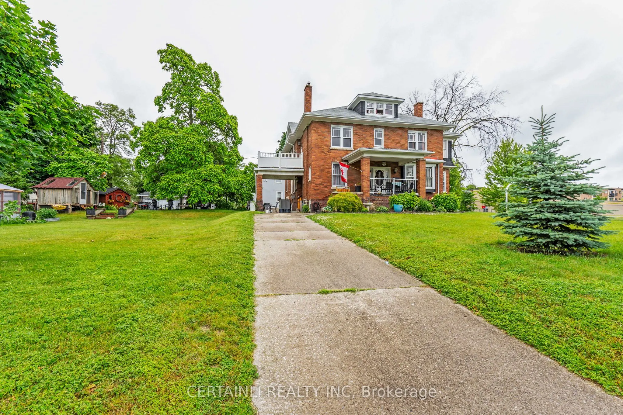 218 London Road