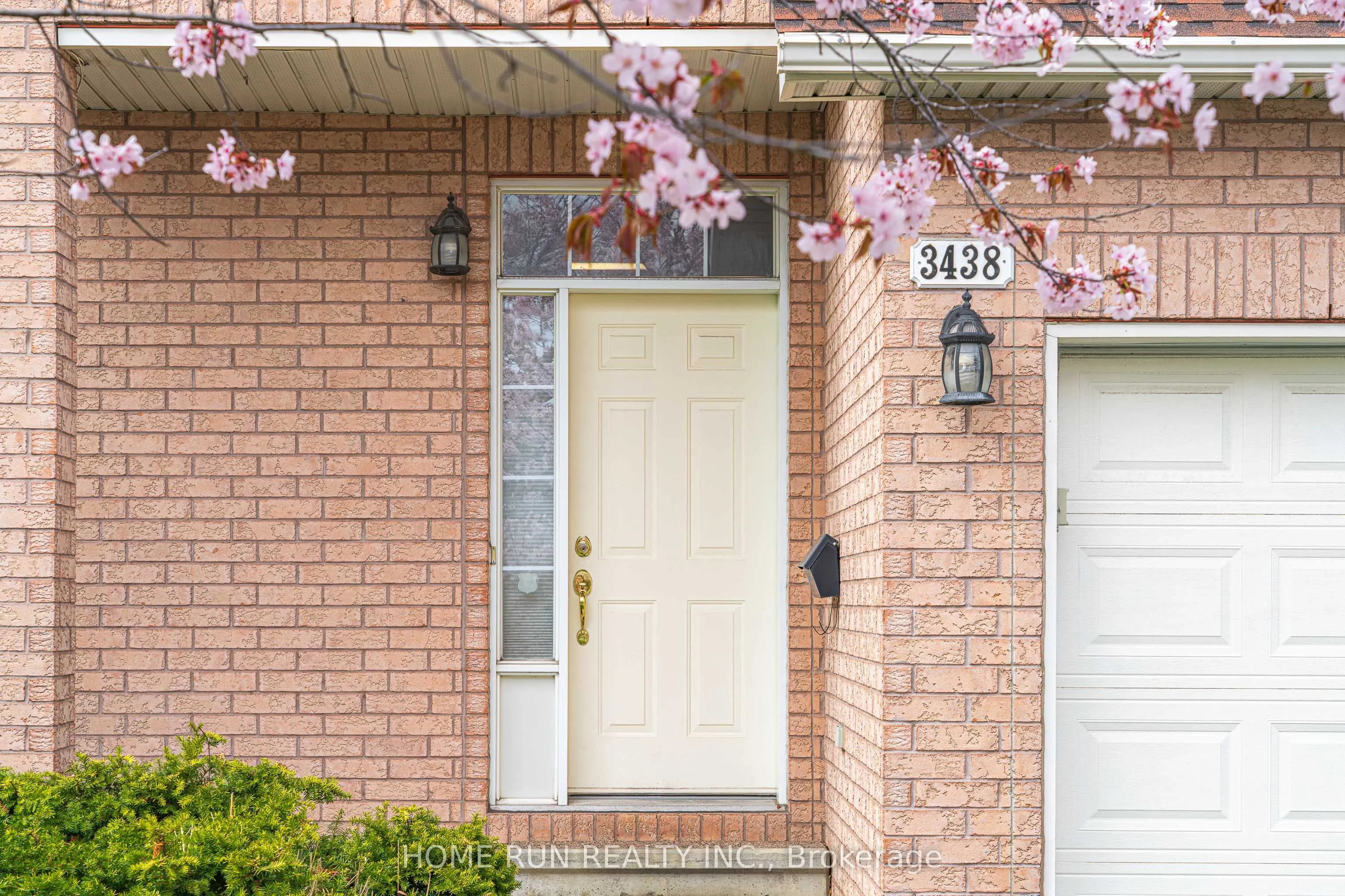 3438 WYMAN Crescent