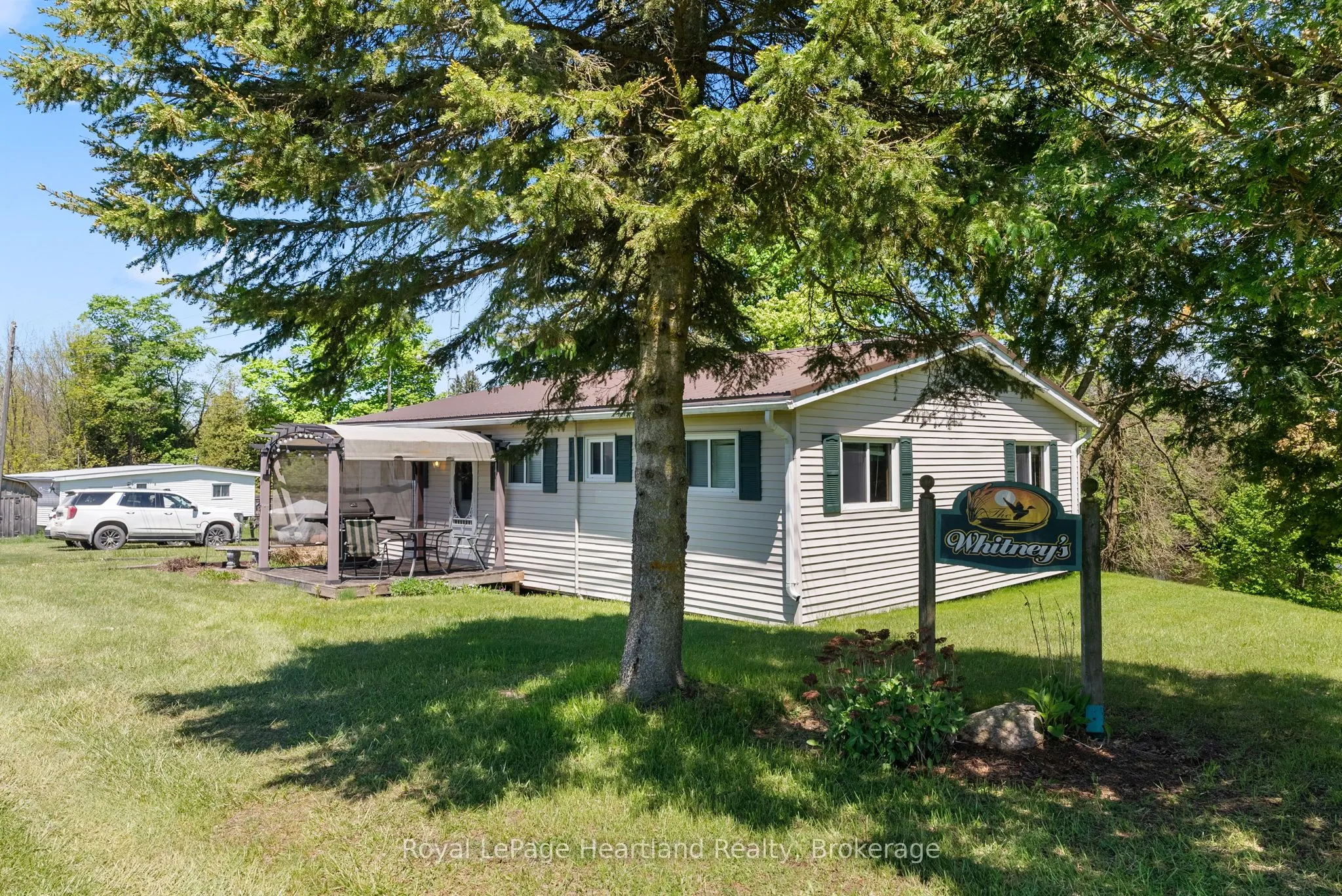 48 Poechman Lane