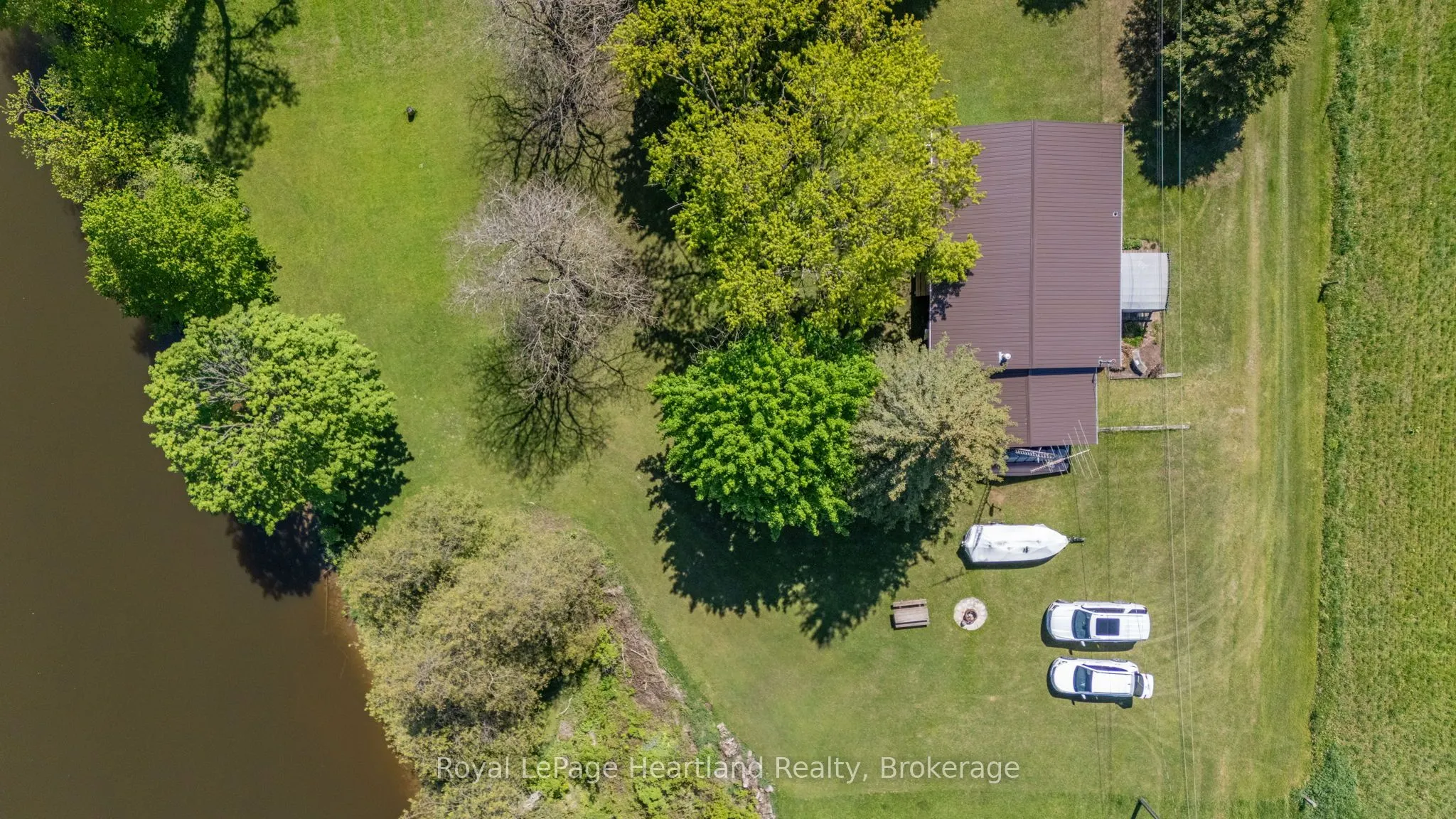48 Poechman Lane