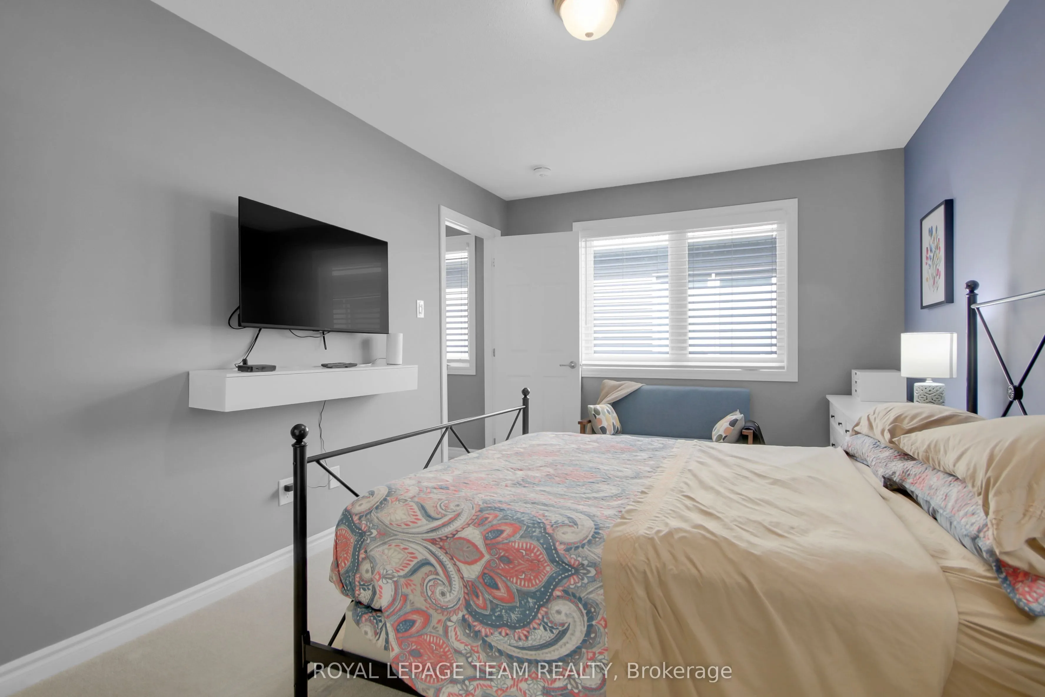 28 Caspian Row