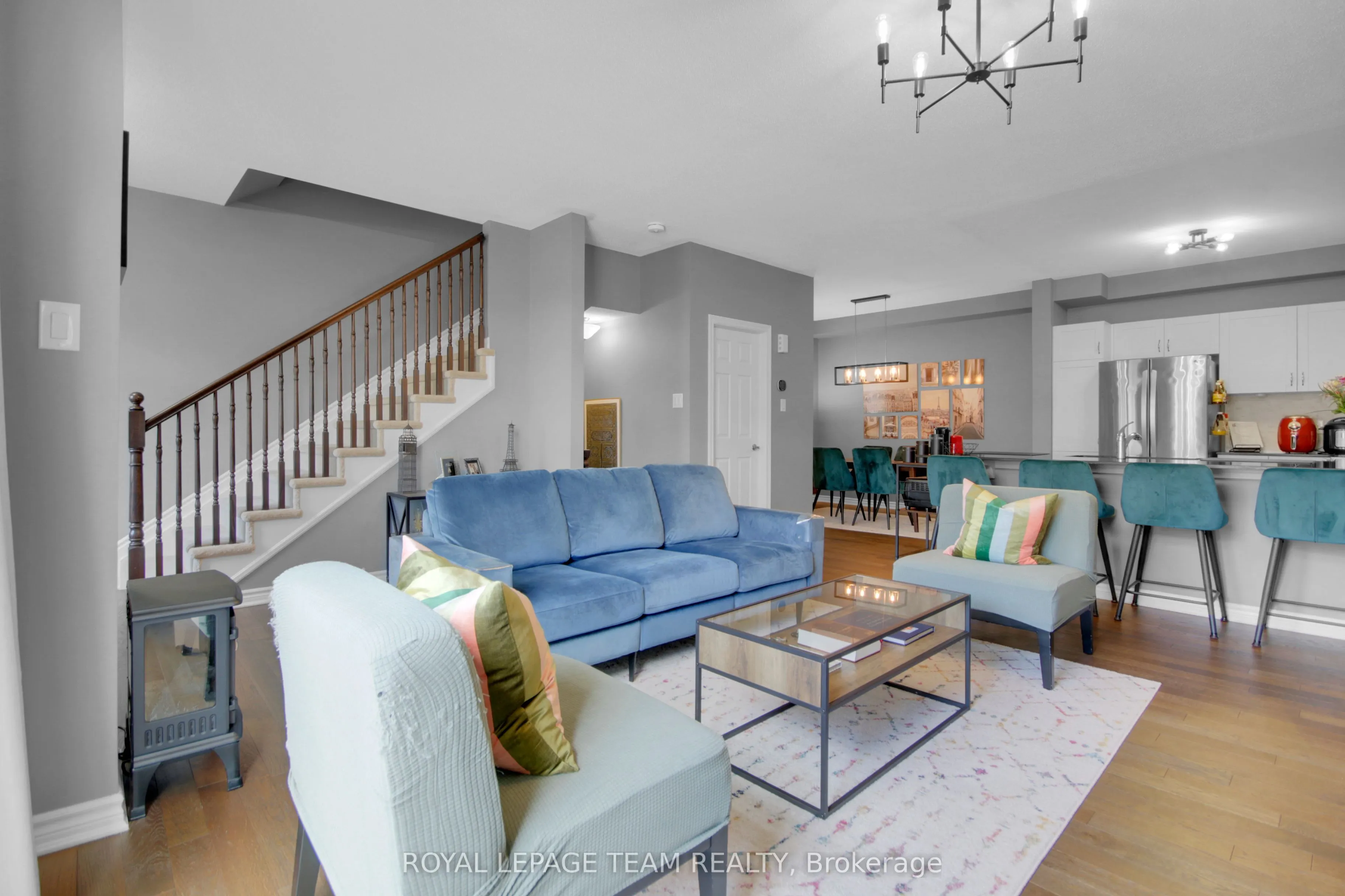 28 Caspian Row