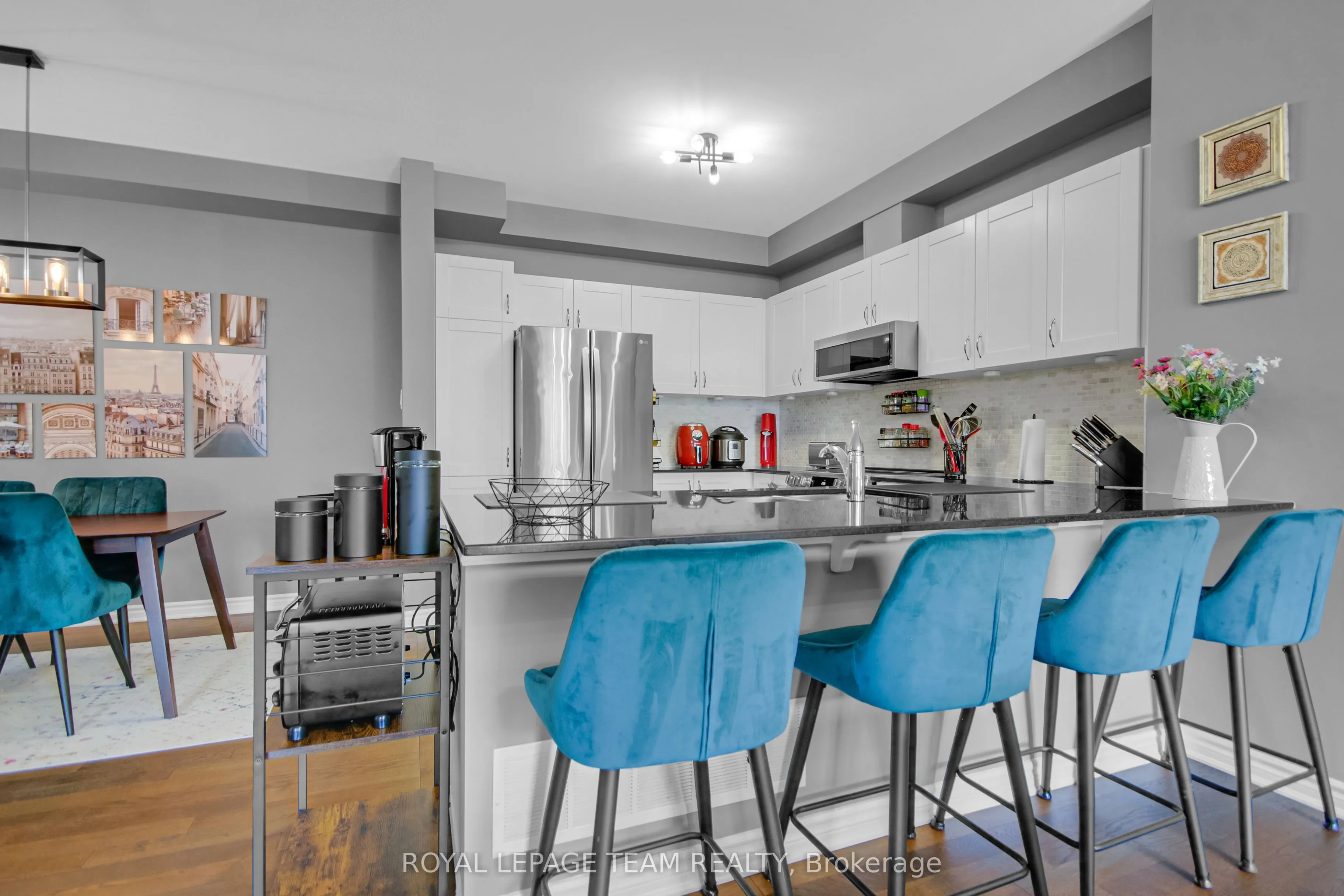 28 Caspian Row