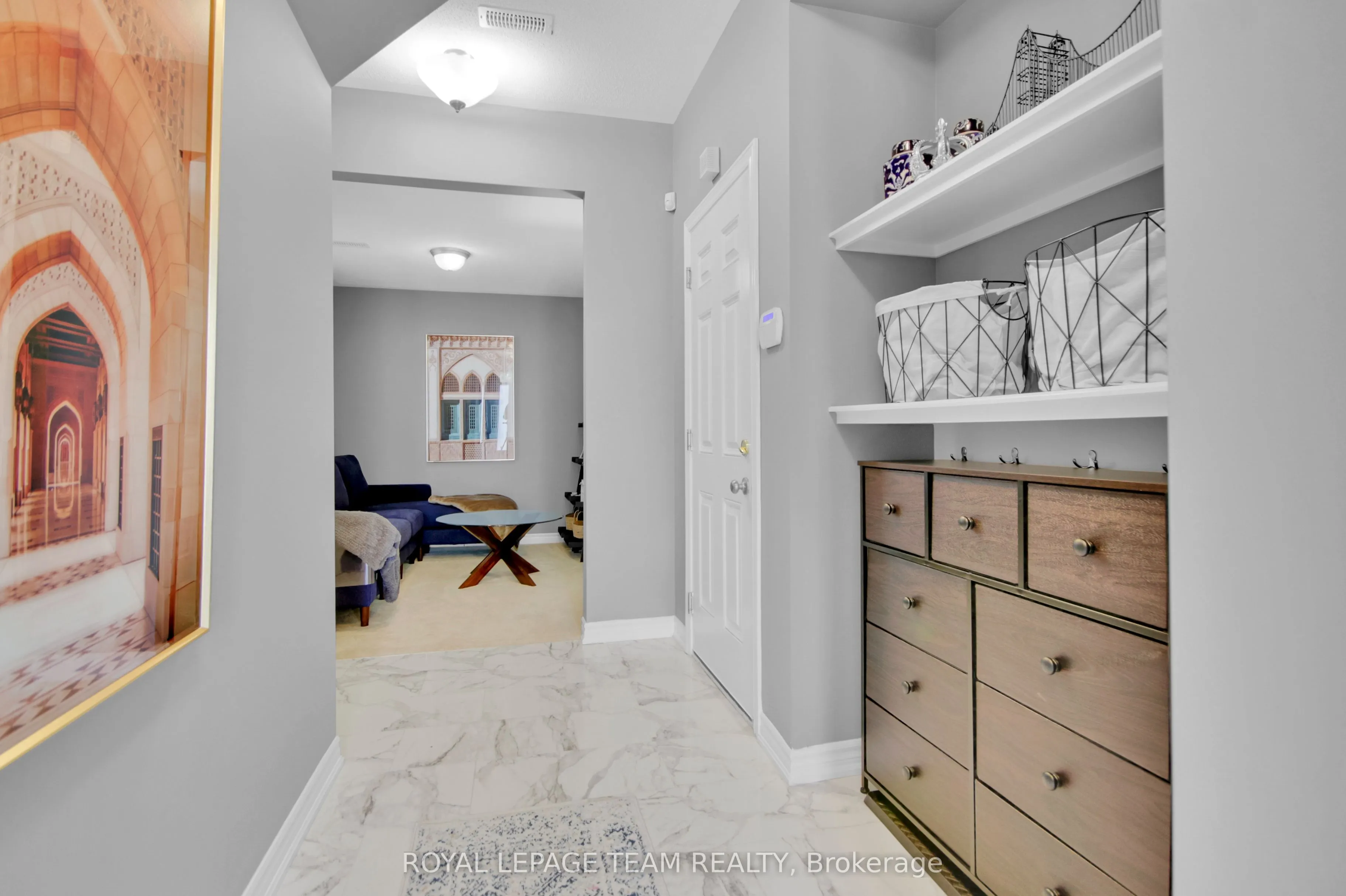 28 Caspian Row