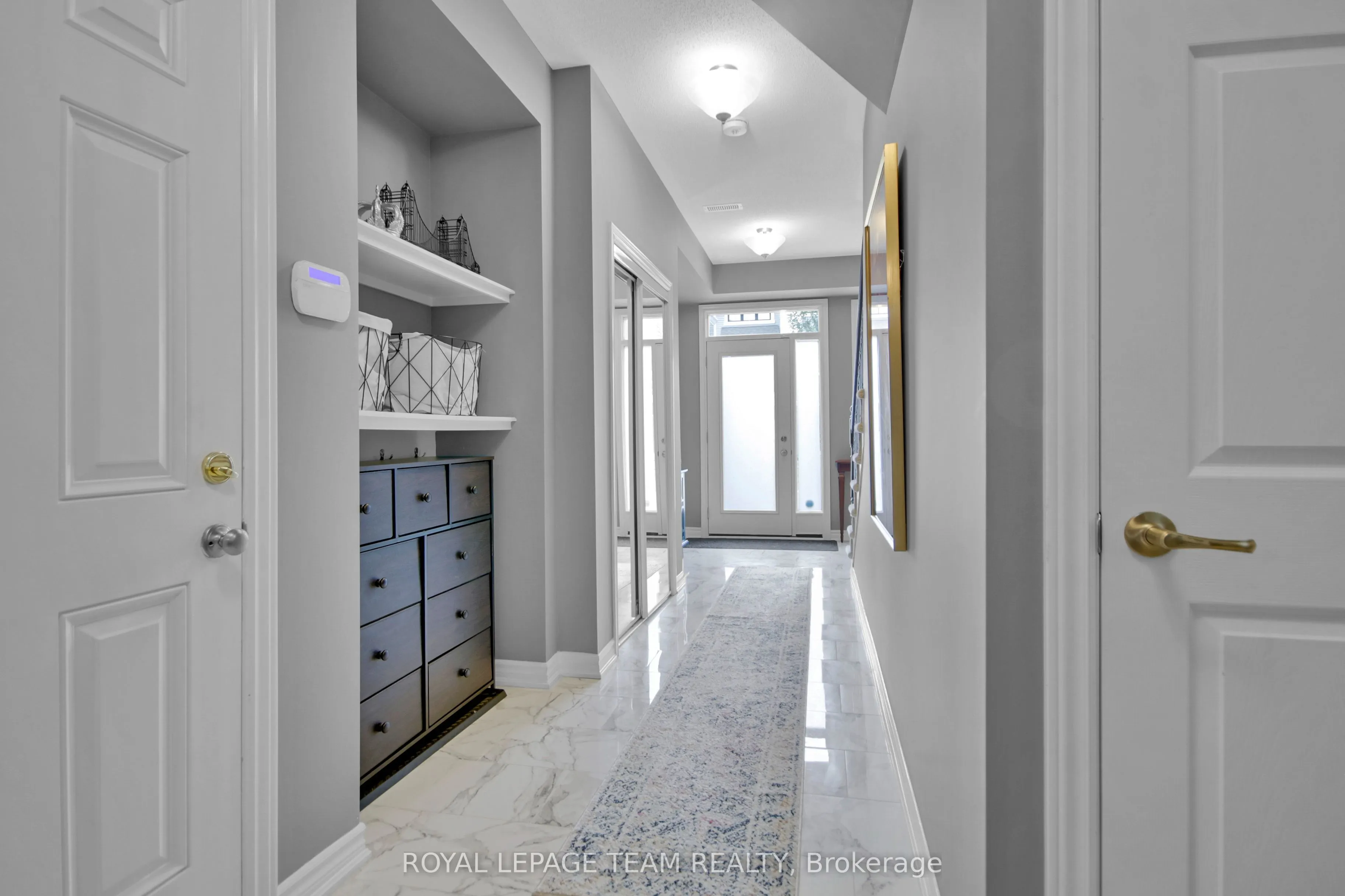 28 Caspian Row