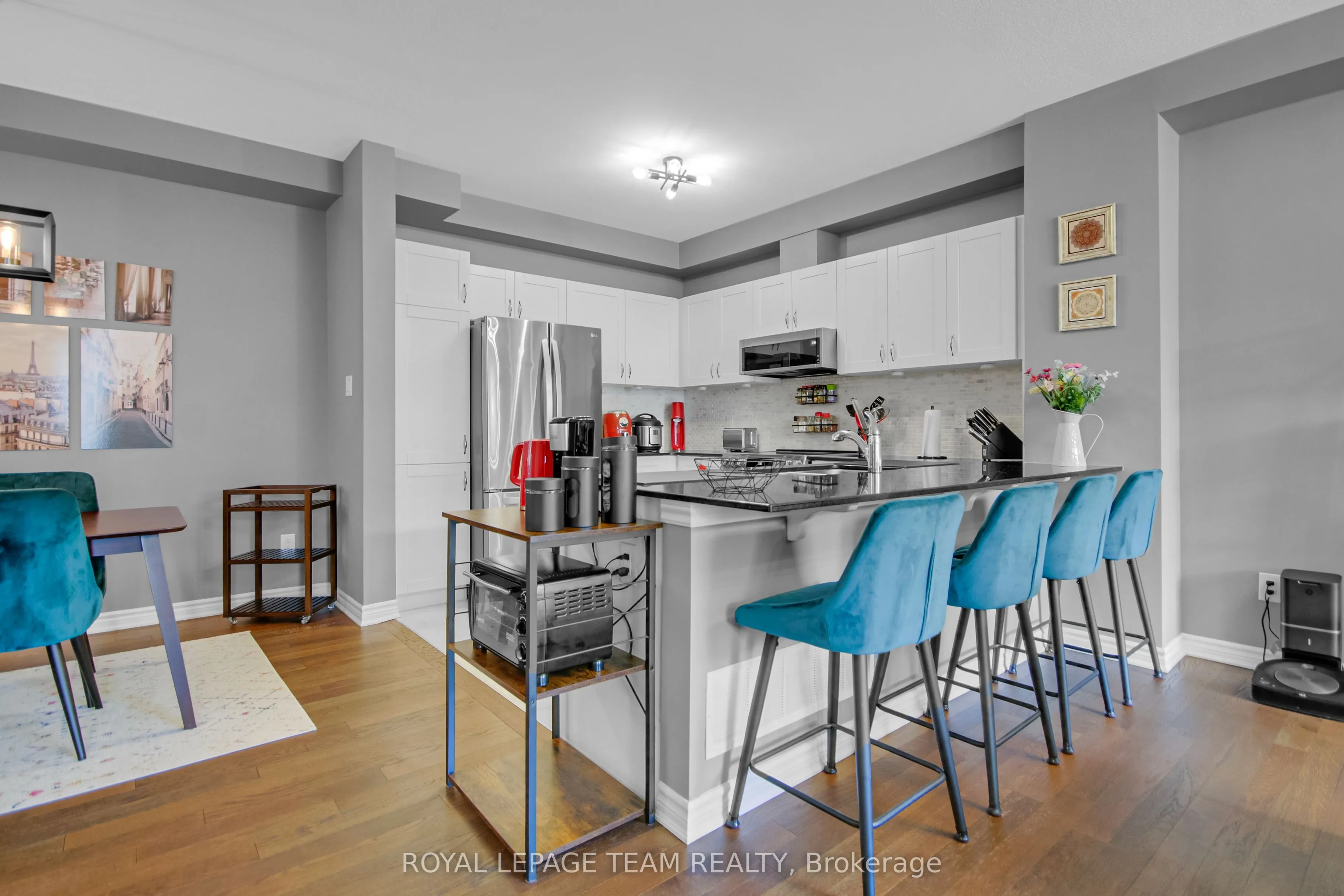 28 Caspian Row