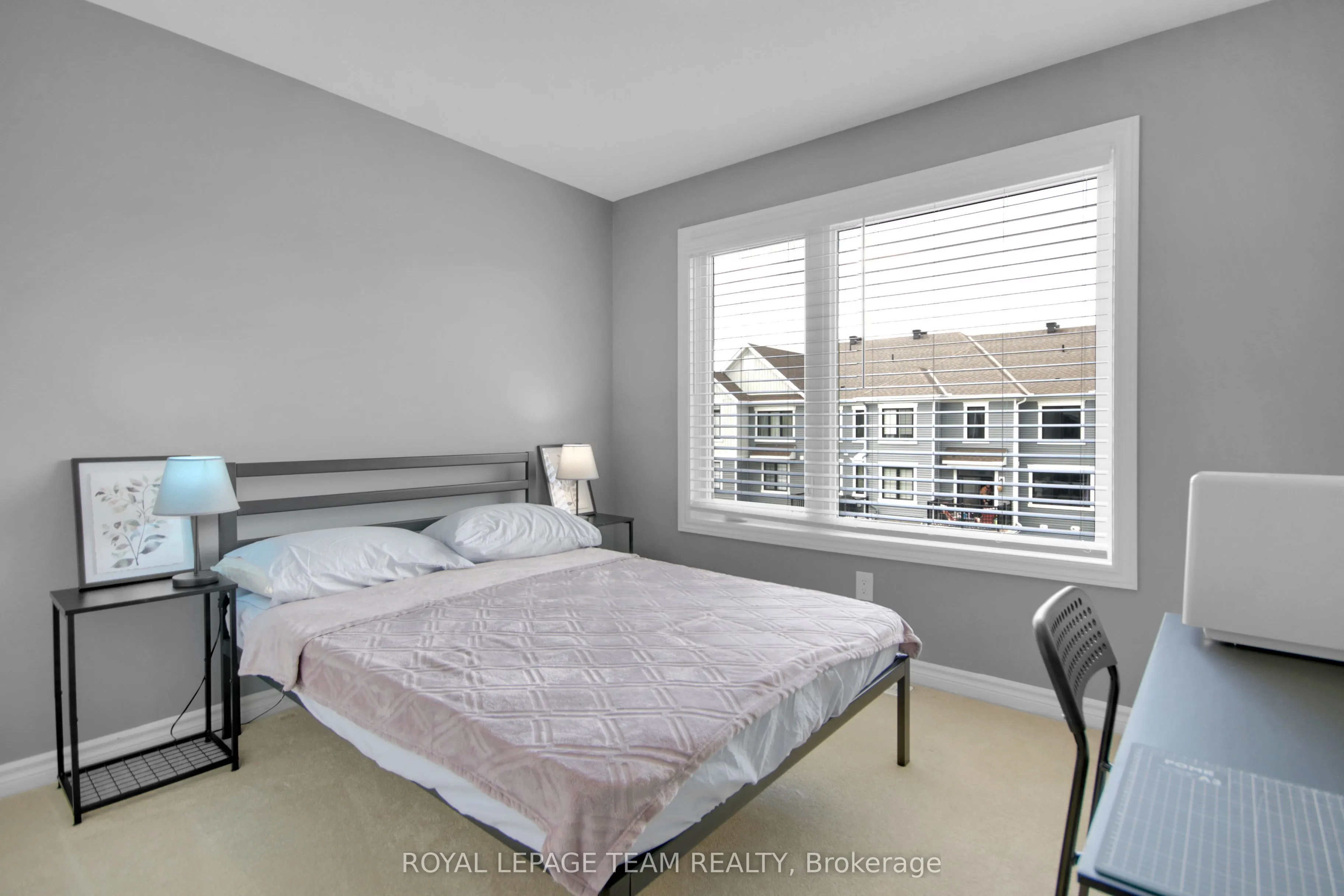 28 Caspian Row