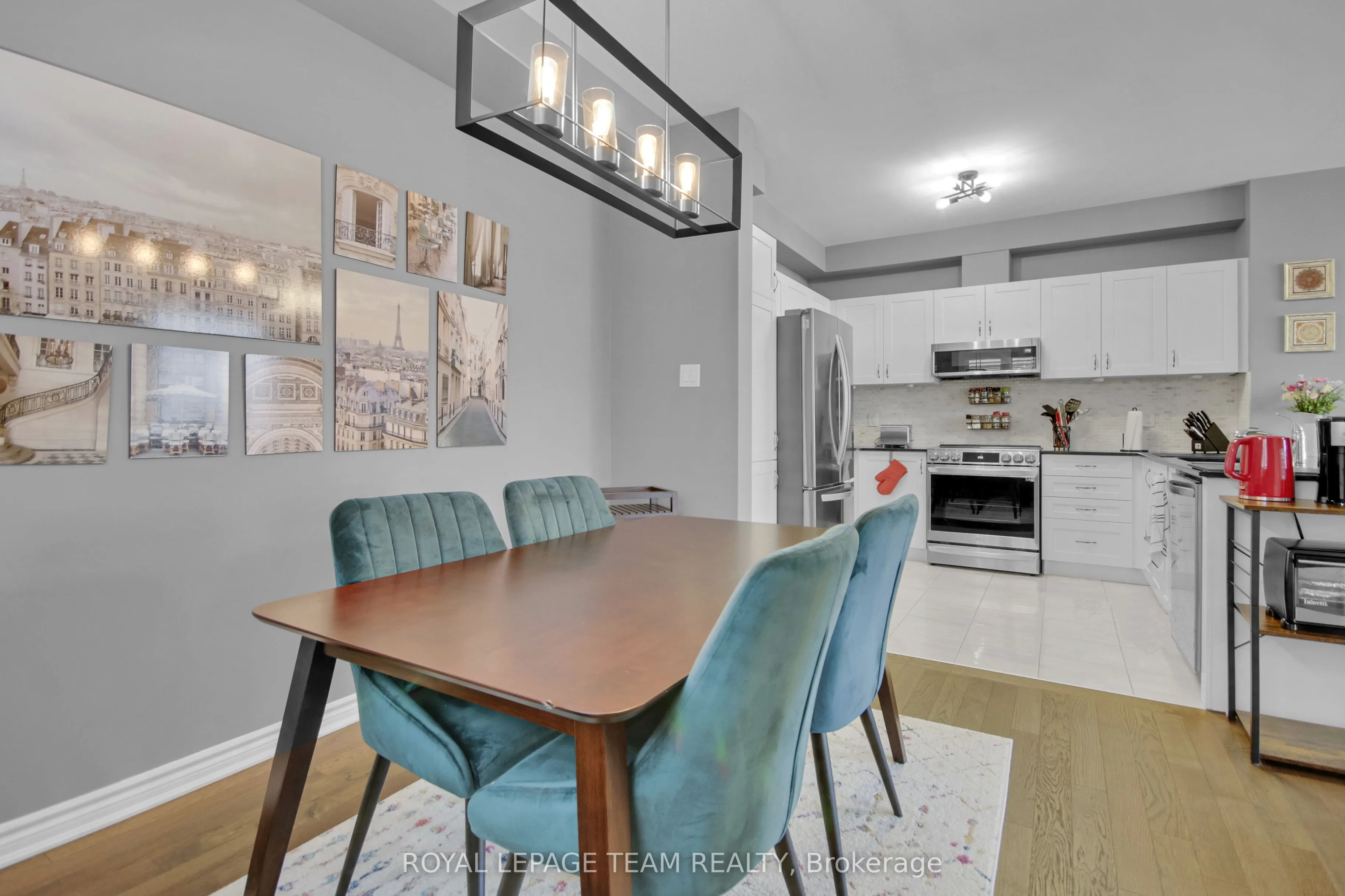 28 Caspian Row