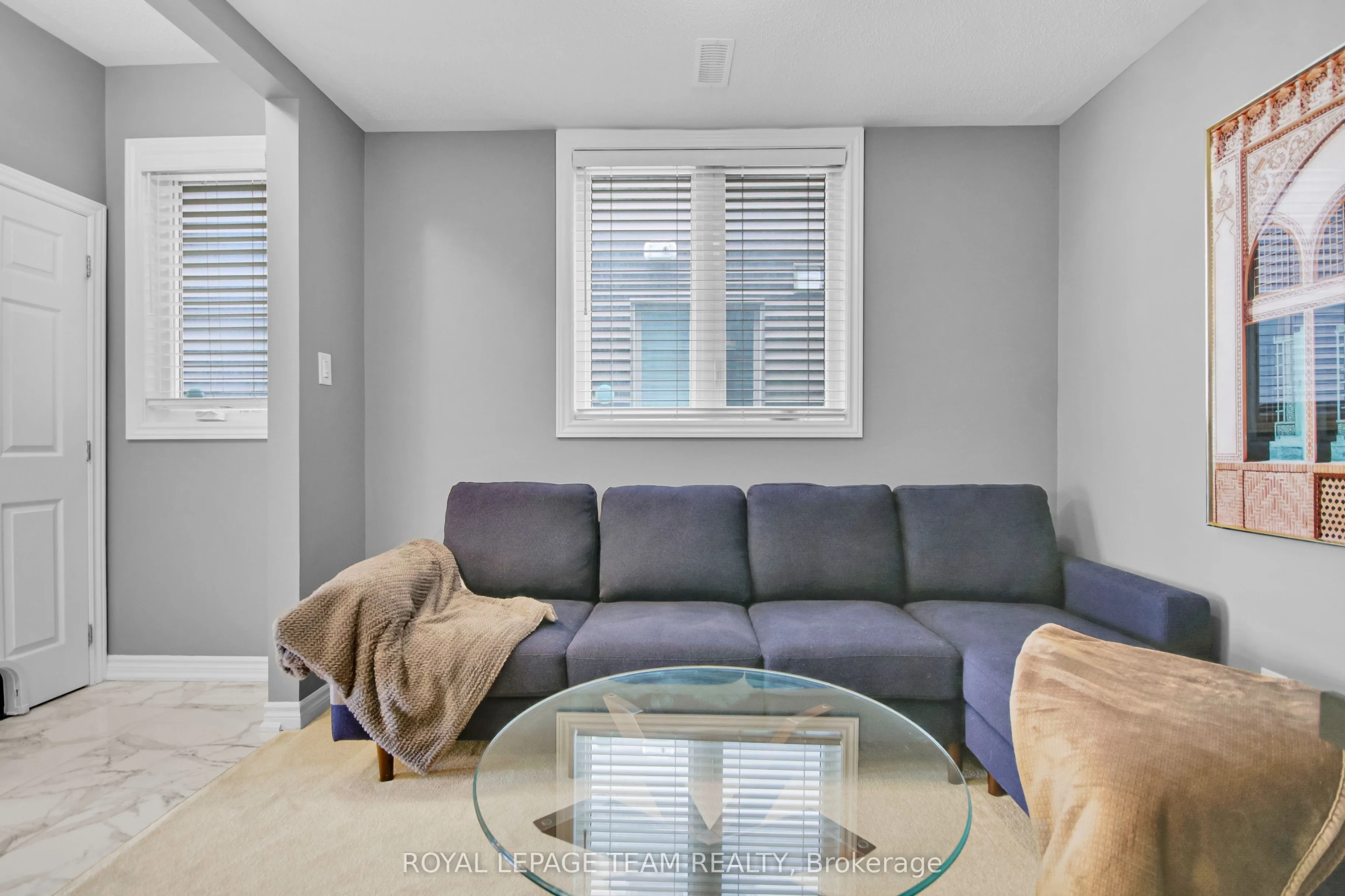 28 Caspian Row