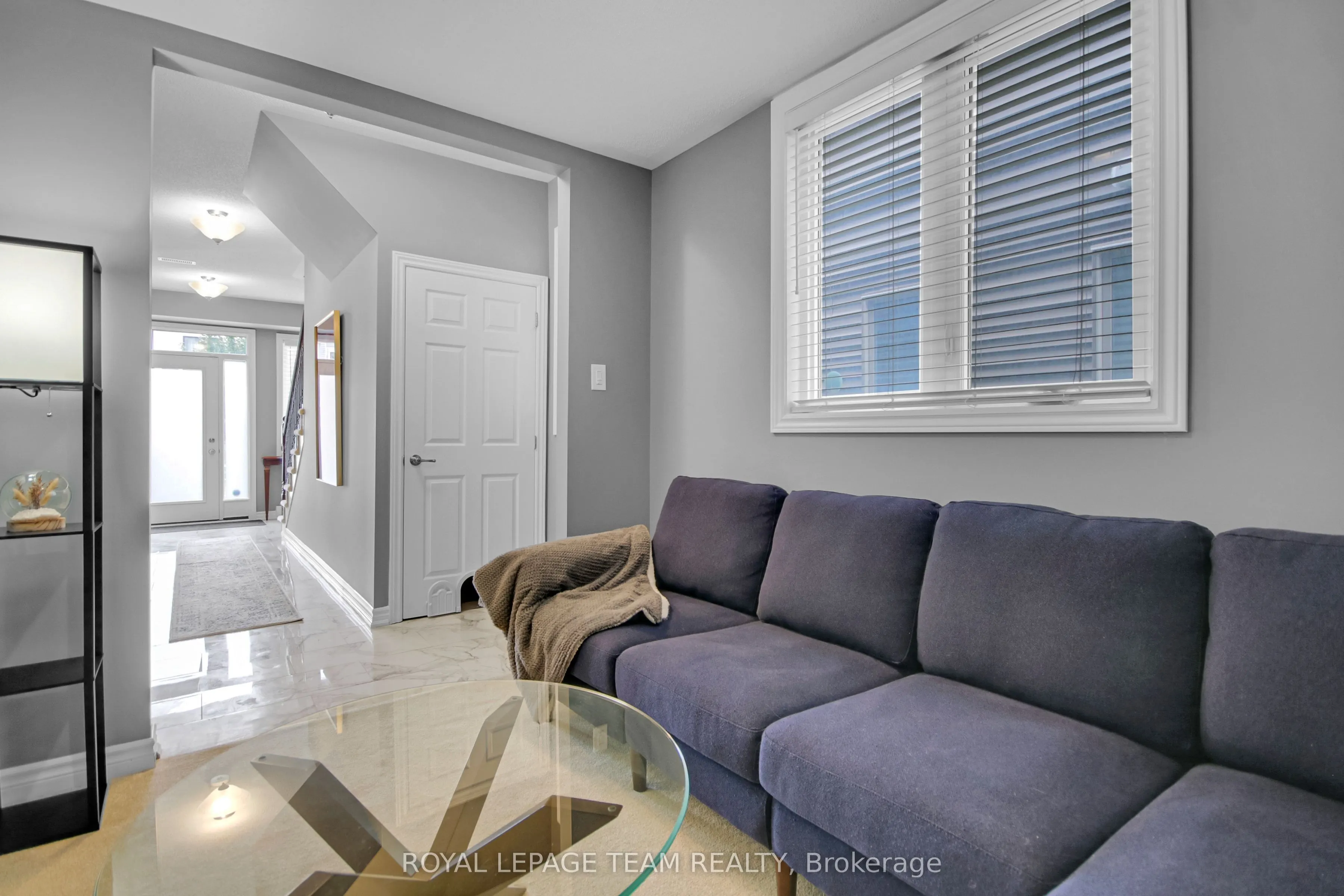 28 Caspian Row